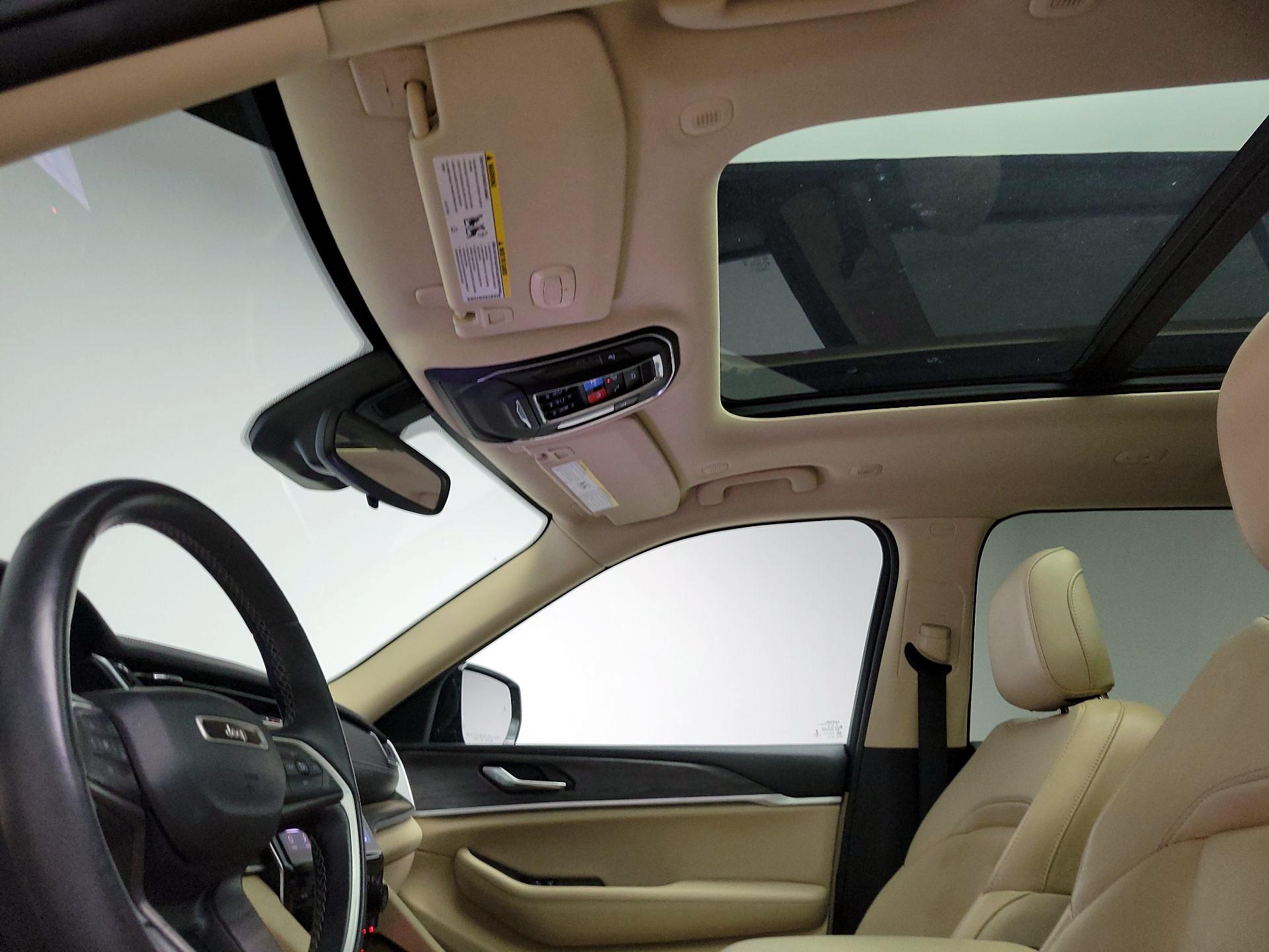 Thumbnail: 2022 Jeep Grand Cherokee L - 20