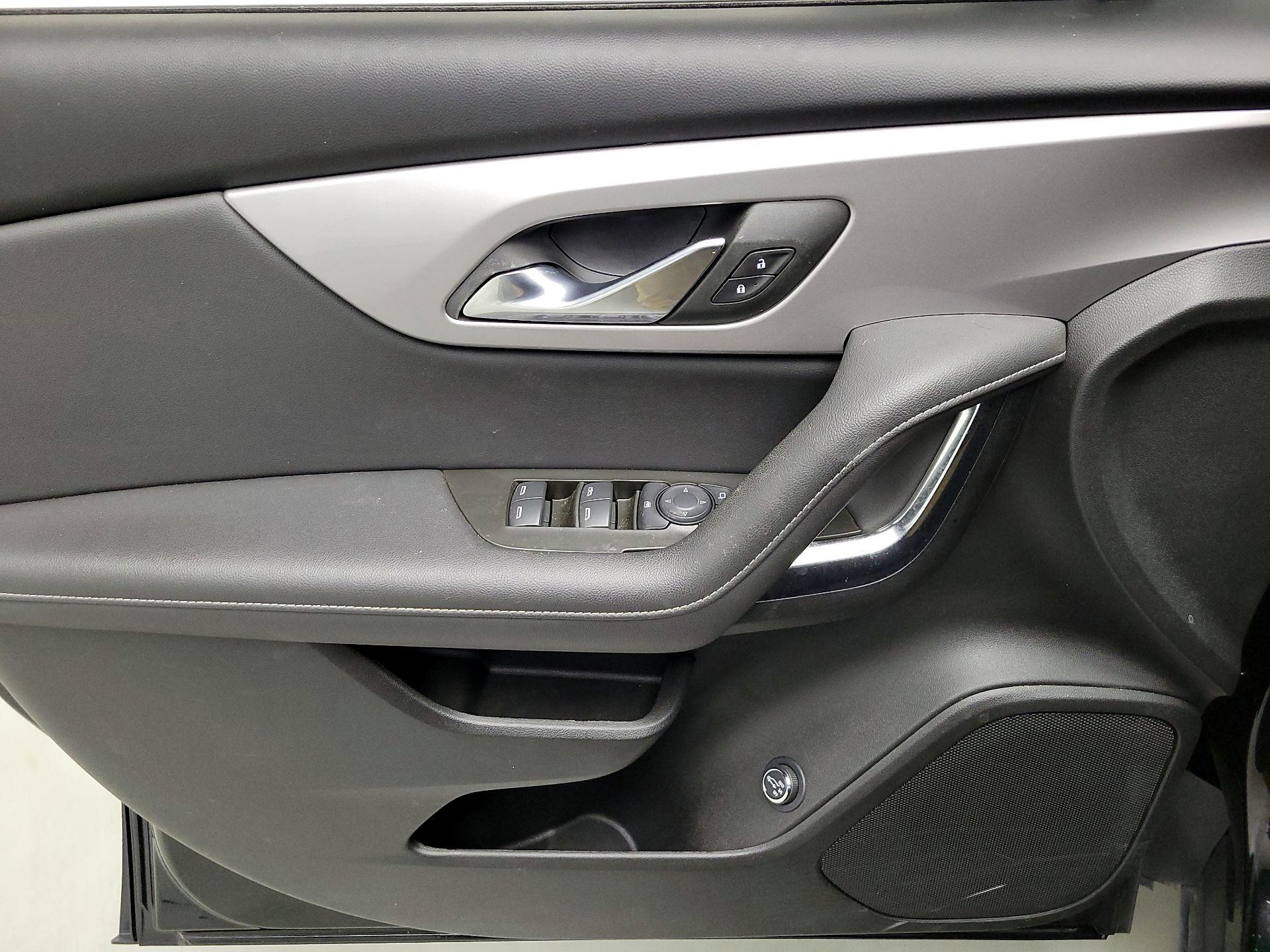 Thumbnail: 2023 Chevrolet Blazer - 12