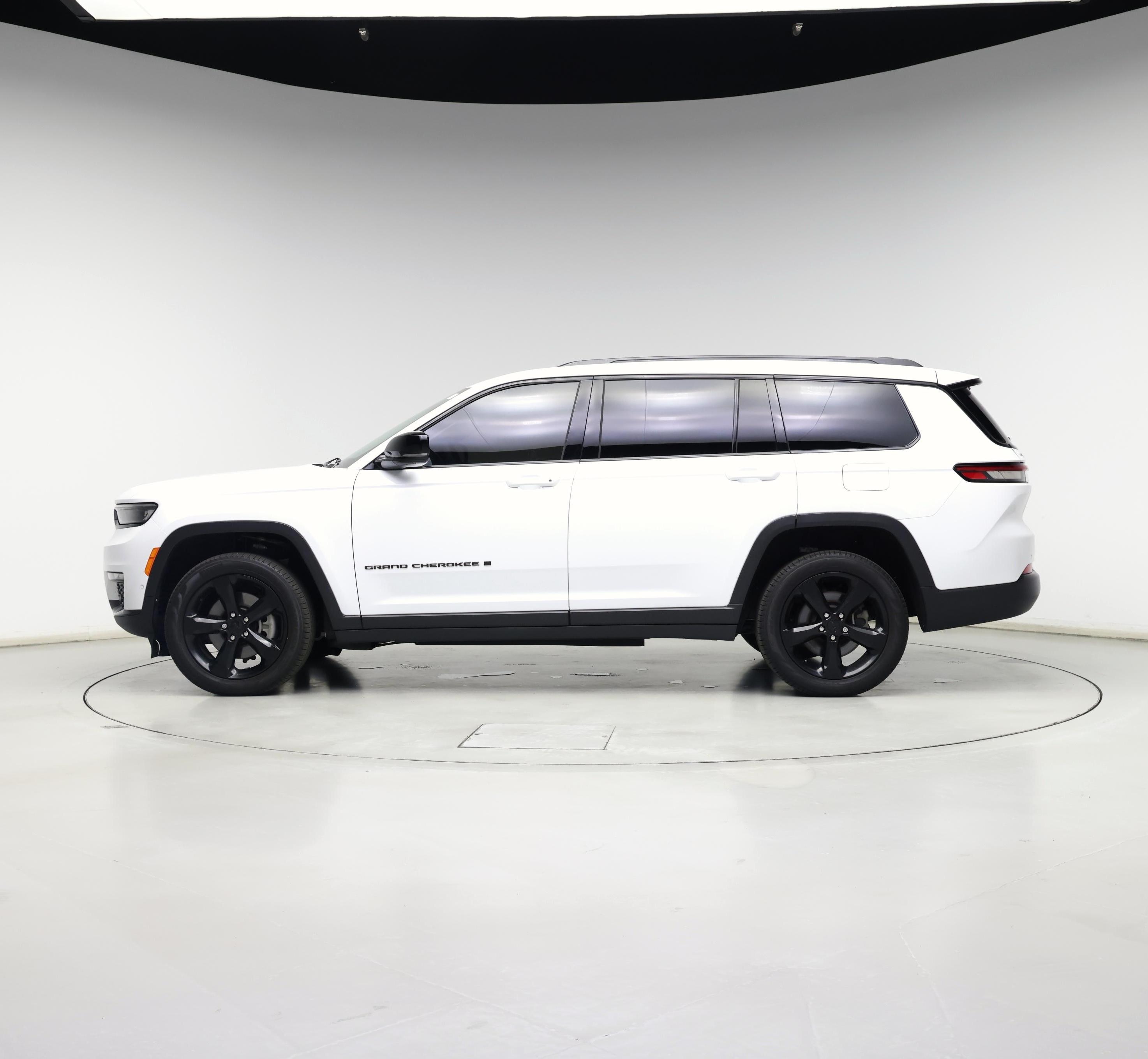 Thumbnail: 2023 Jeep Grand Cherokee L - 3