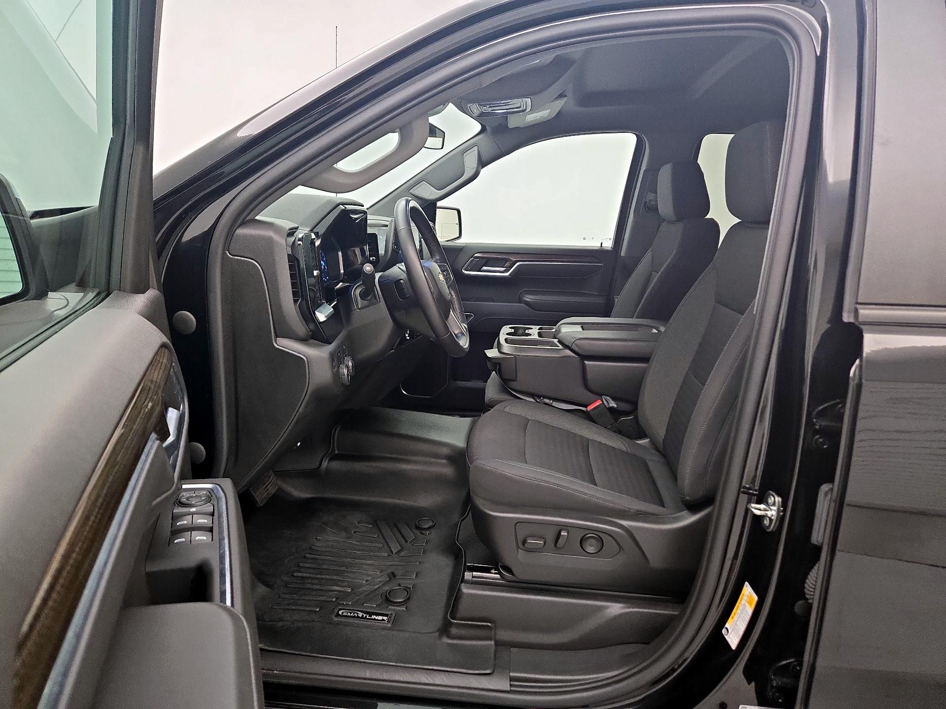 Thumbnail: 2022 Chevrolet Silverado 1500 - 11