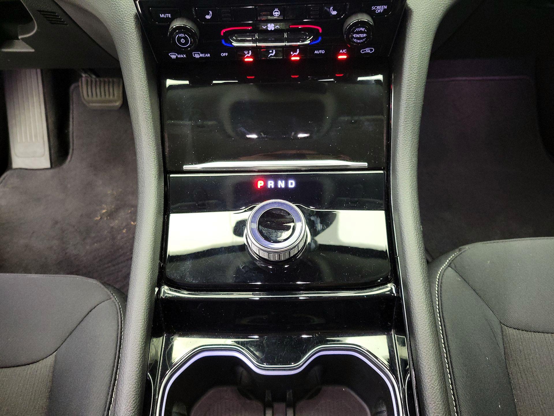 Thumbnail: 2023 Jeep Grand Cherokee - 17