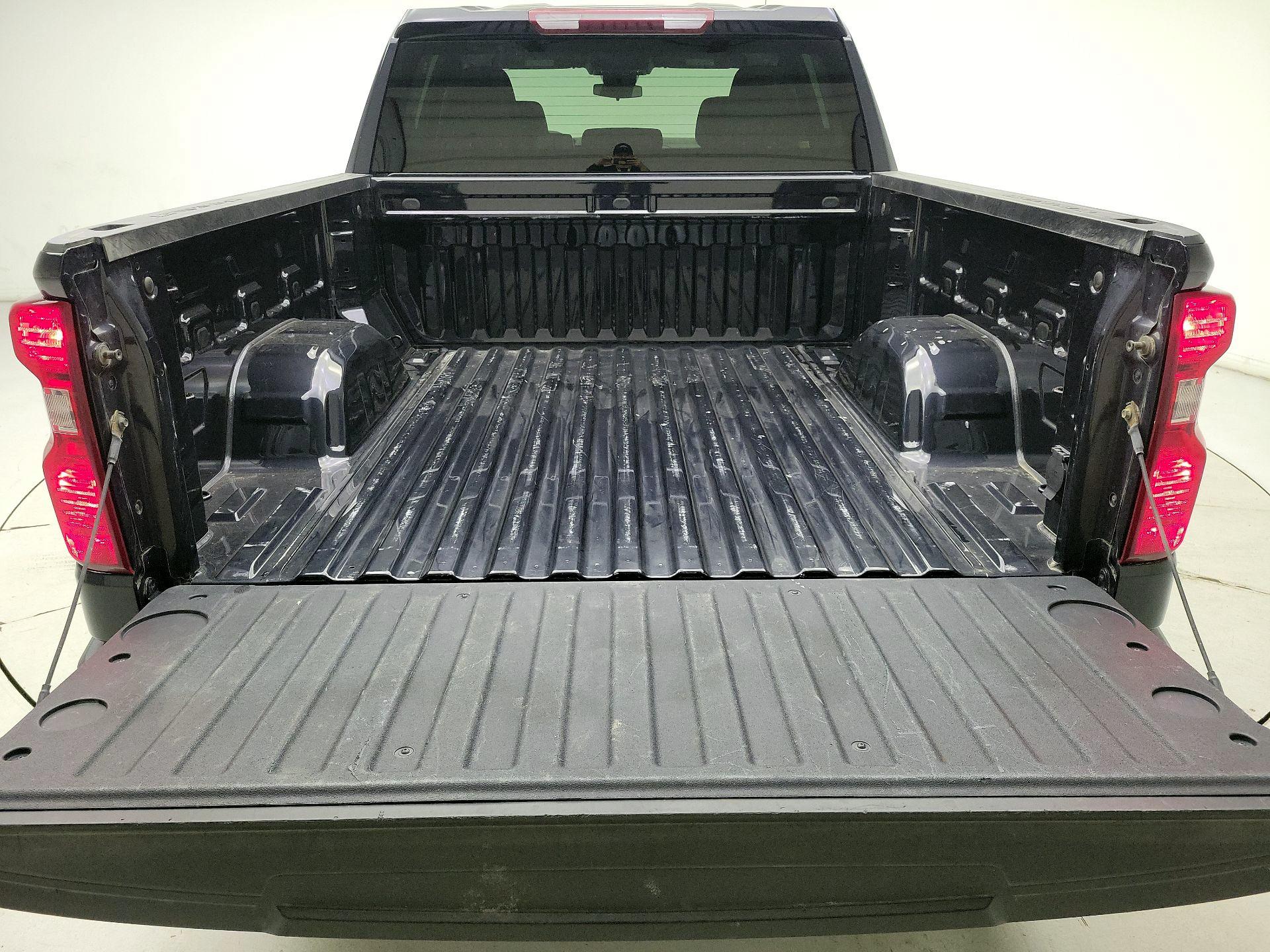 Thumbnail: 2023 Chevrolet Silverado 1500 - 20