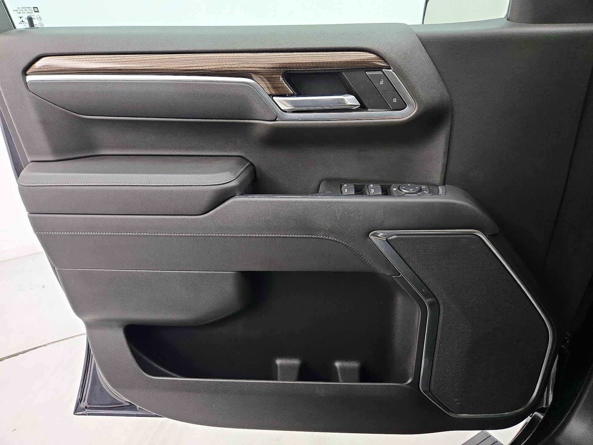 Thumbnail: 2022 Chevrolet Silverado 1500 - 12