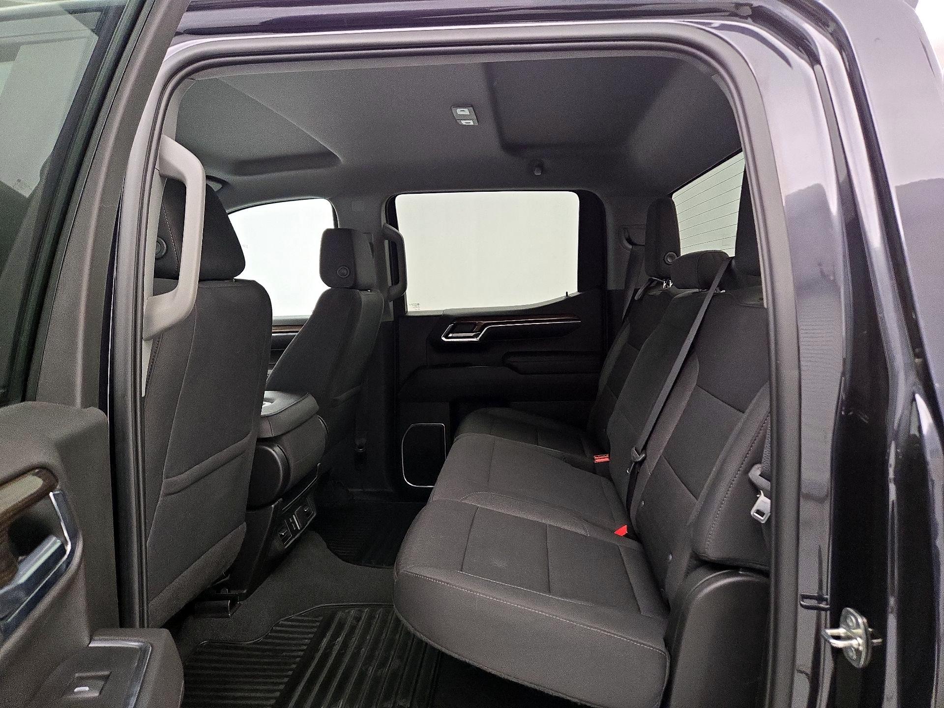 Thumbnail: 2022 Chevrolet Silverado 1500 - 19