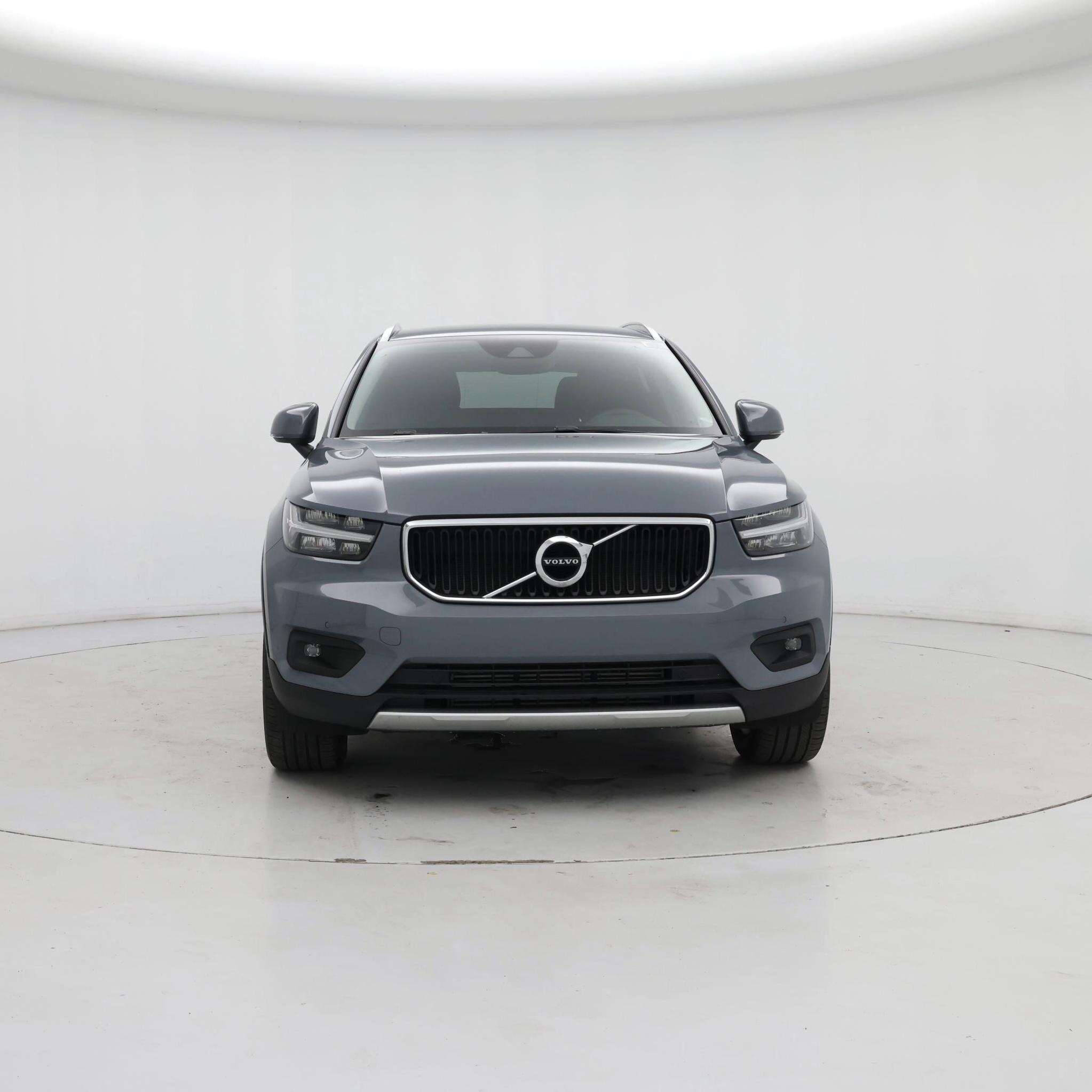 Thumbnail: 2022 Volvo XC40 - 5