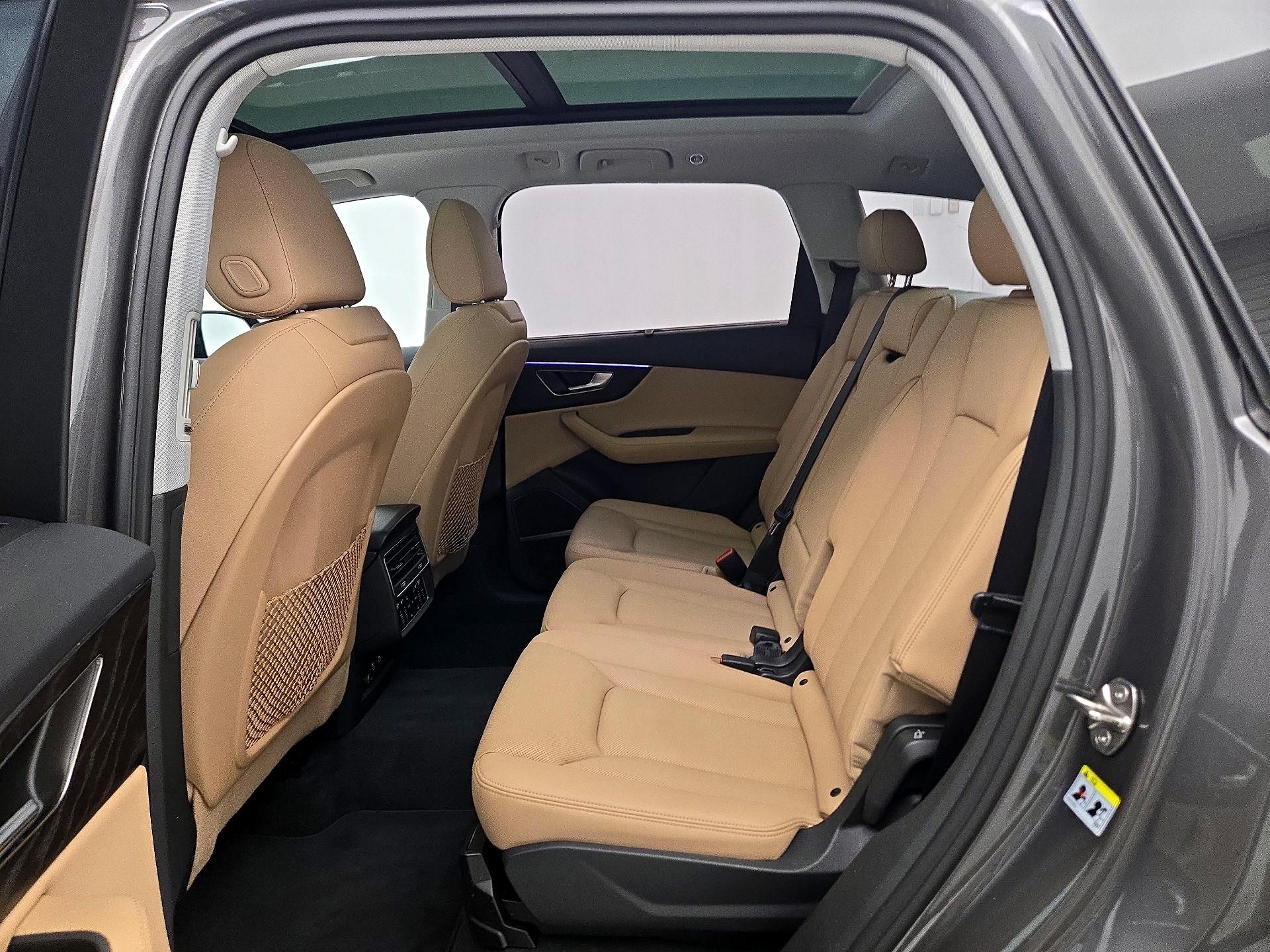 Thumbnail: 2023 Audi Q7 - 20