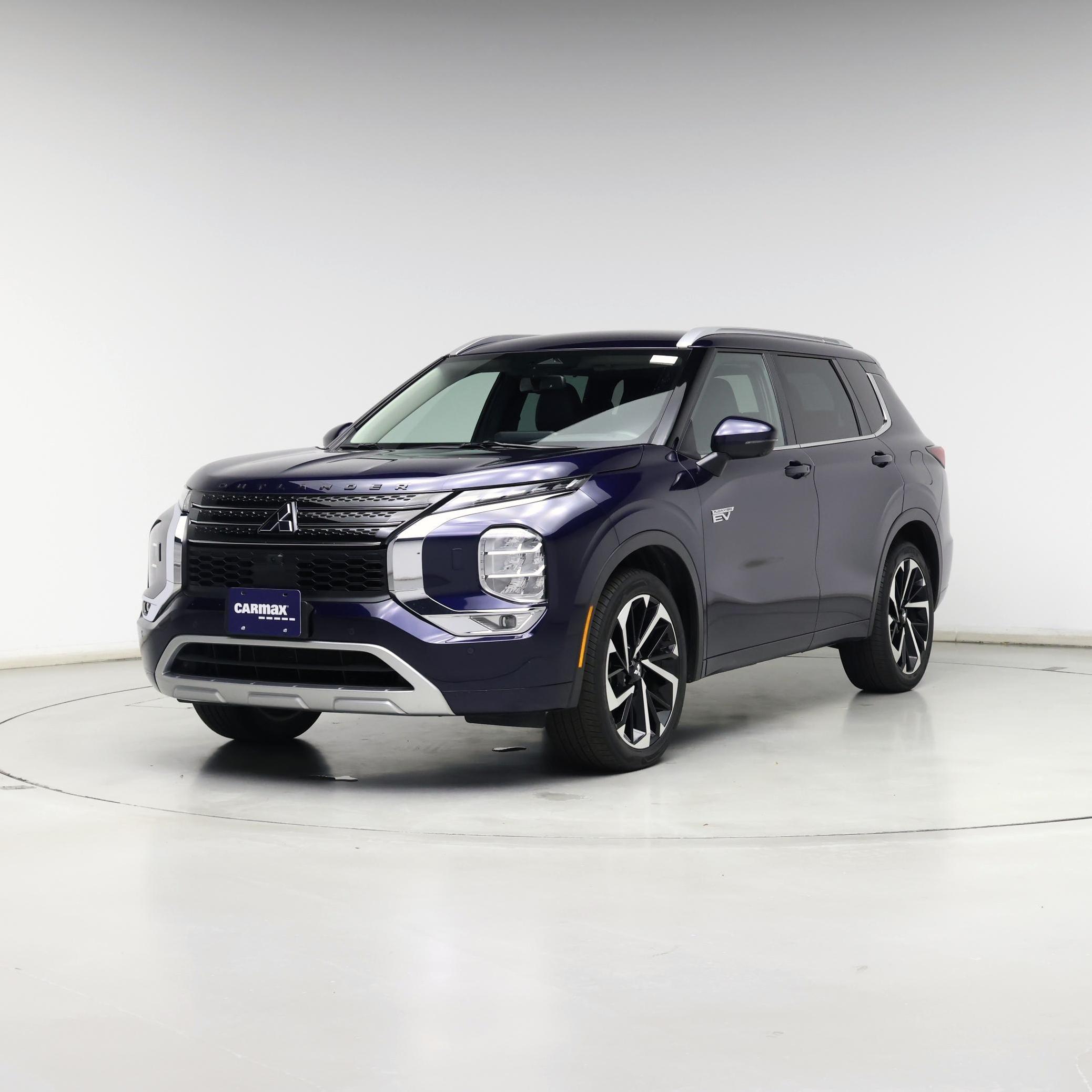 Thumbnail: 2023 Mitsubishi Outlander - 4