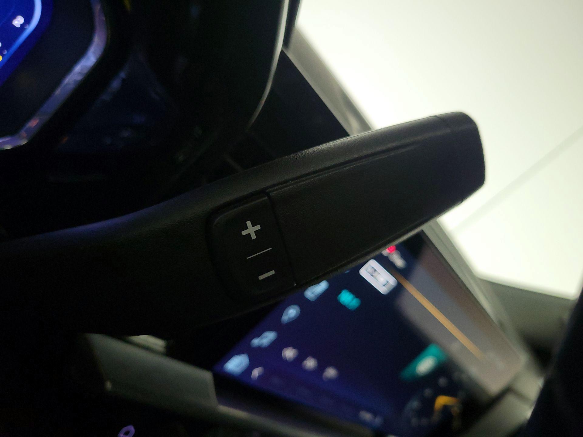 Thumbnail: 2022 Chevrolet Silverado 1500 - 17