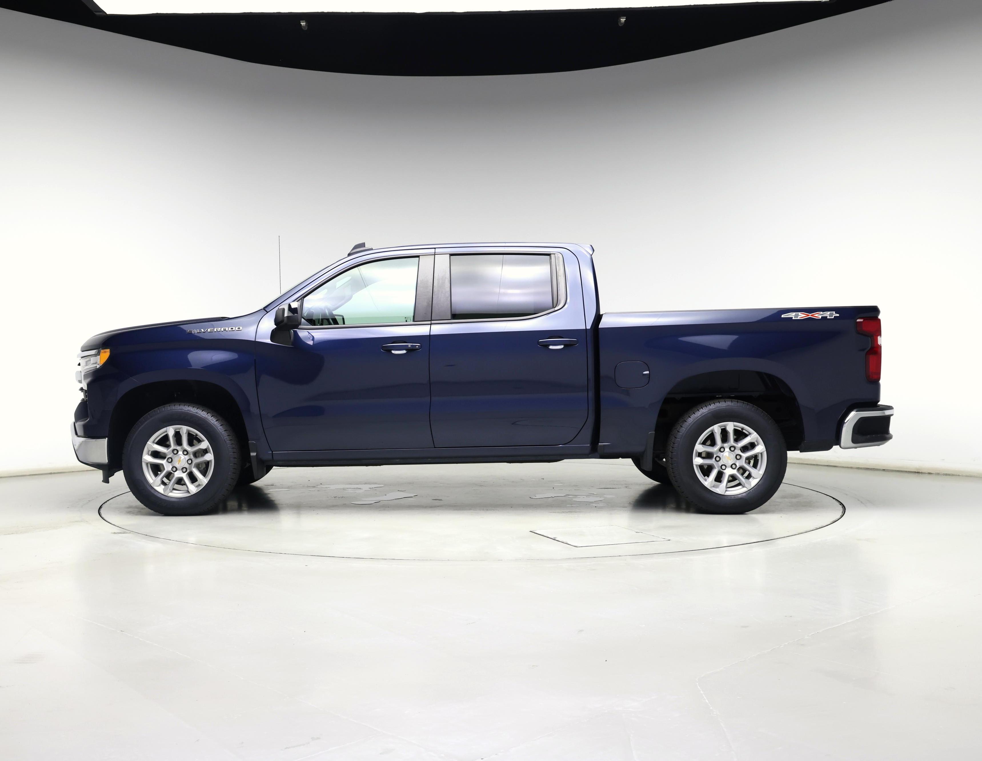 Thumbnail: 2022 Chevrolet Silverado 1500 - 3