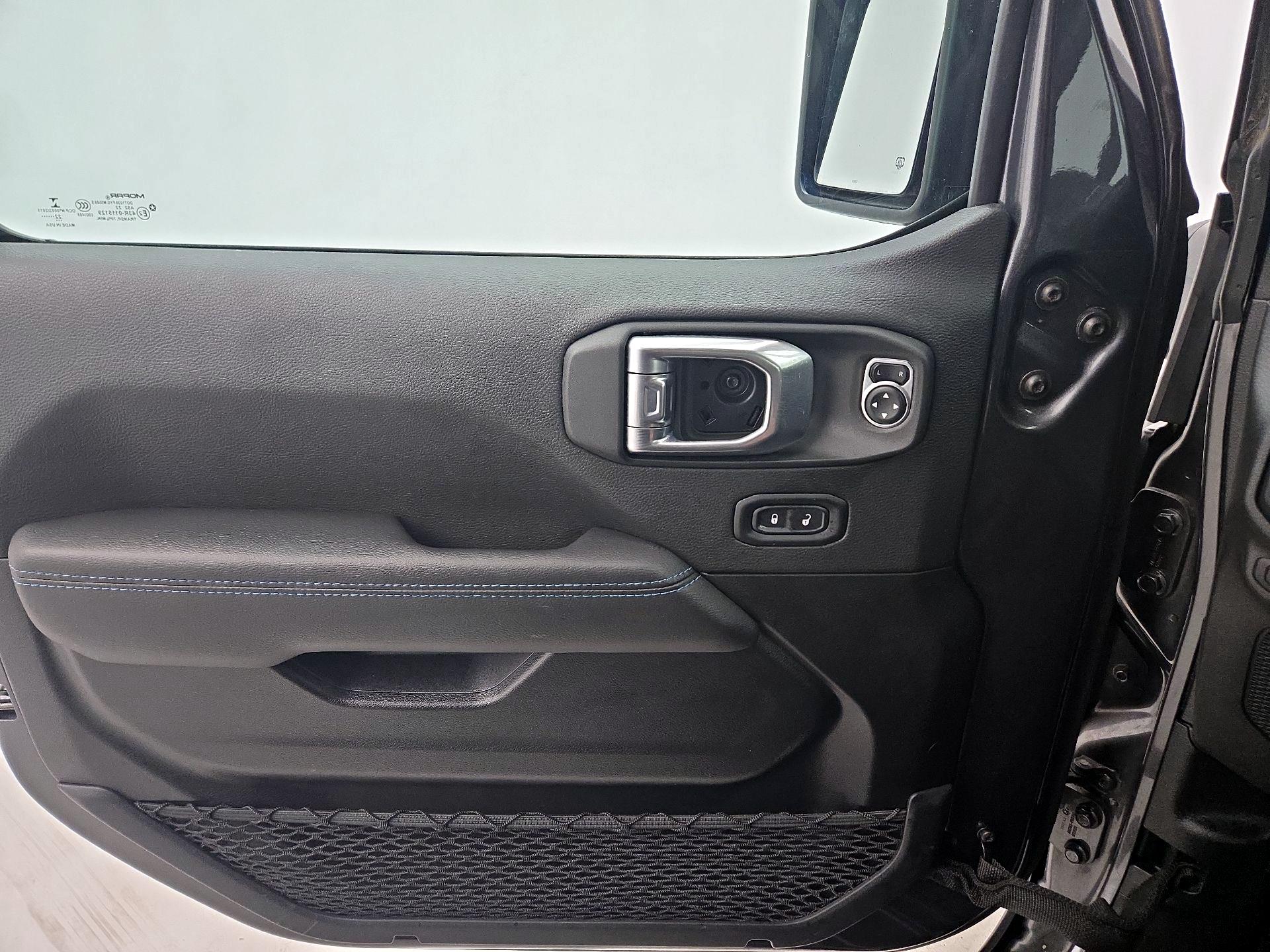 Thumbnail: 2022 Jeep Wrangler - 12