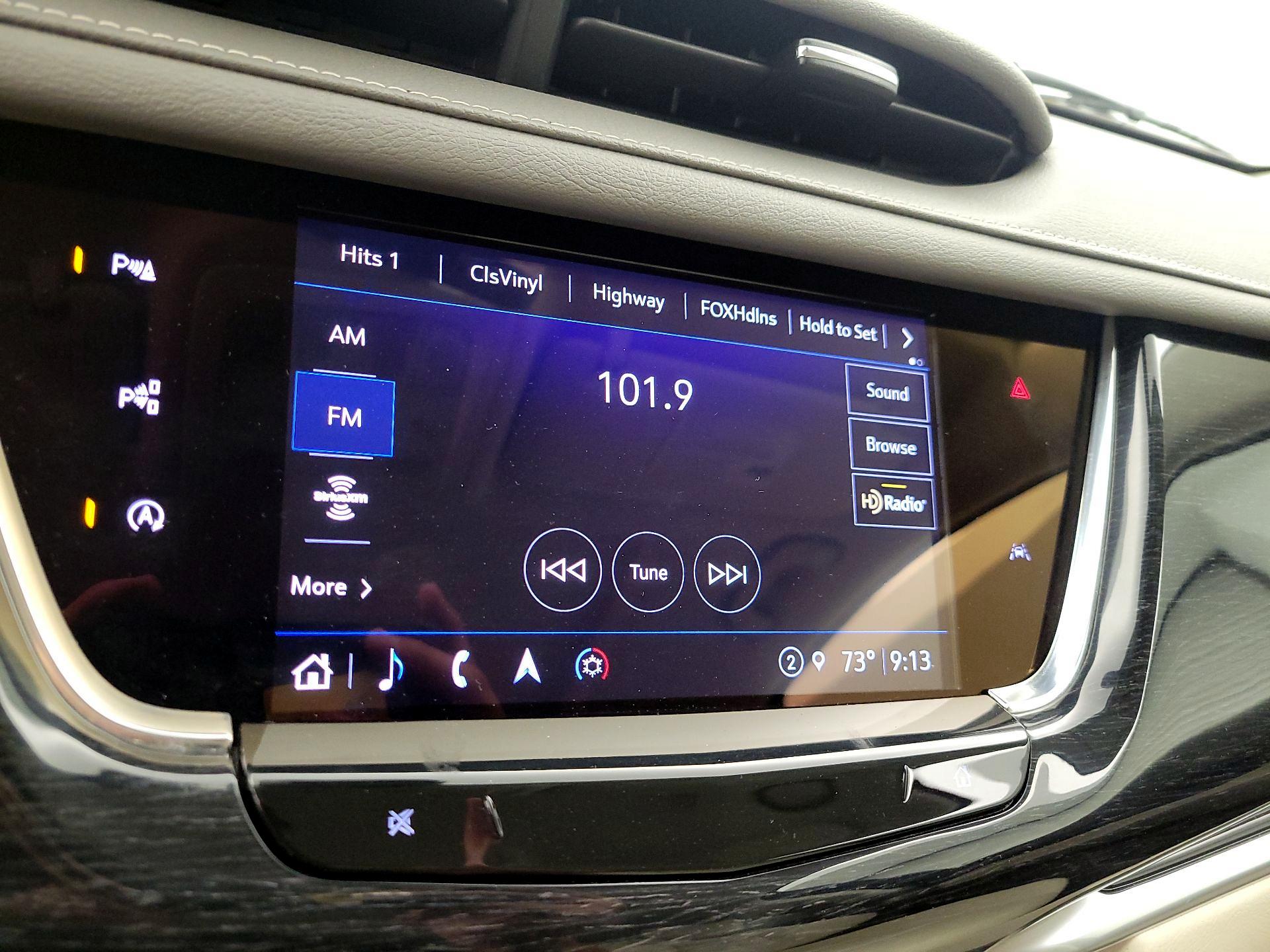 Thumbnail: 2022 Cadillac XT6 - 16