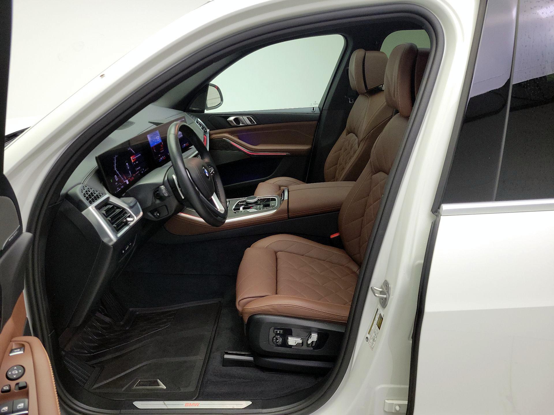 Thumbnail: 2024 BMW X5 - 11