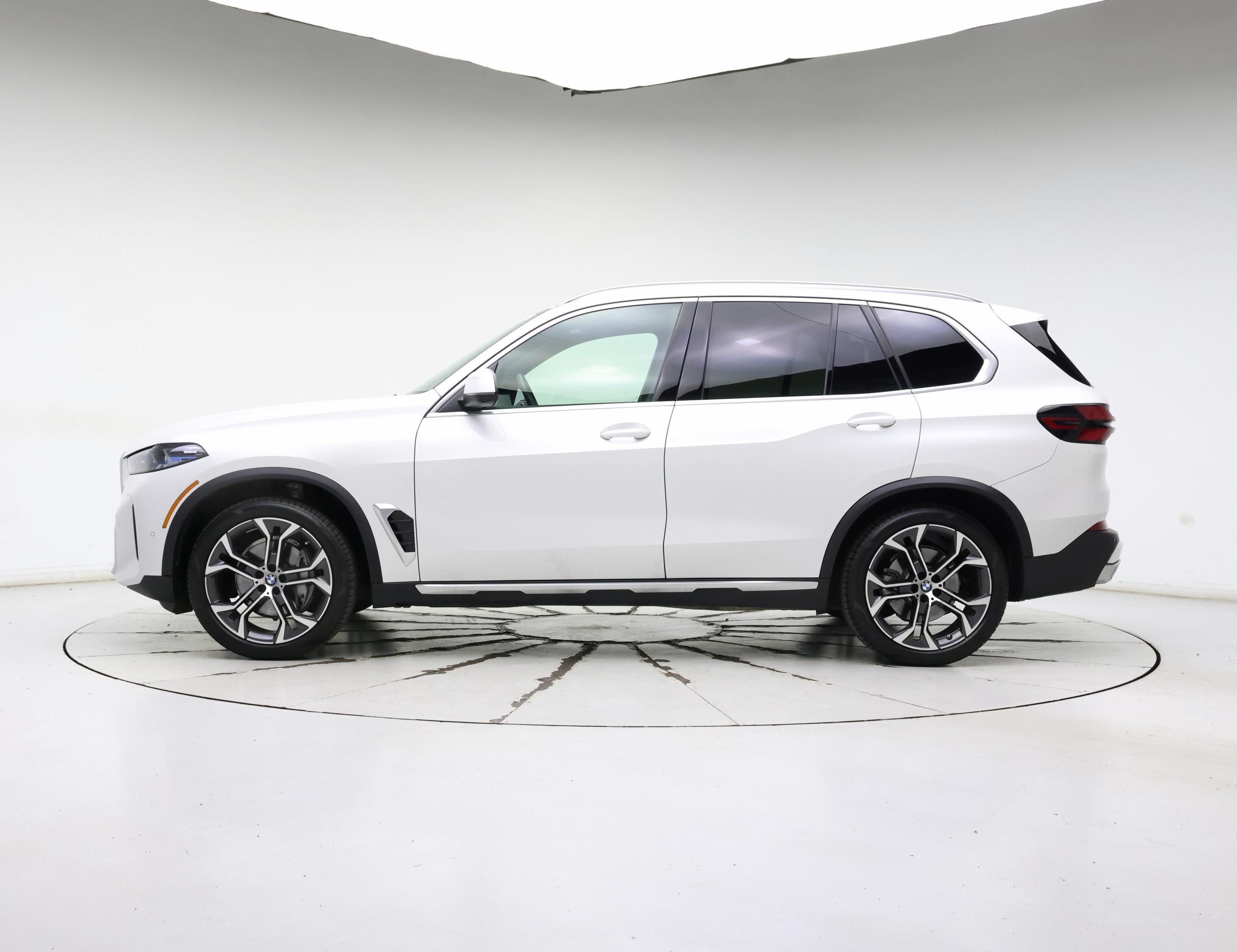 Thumbnail: 2024 BMW X5 - 3