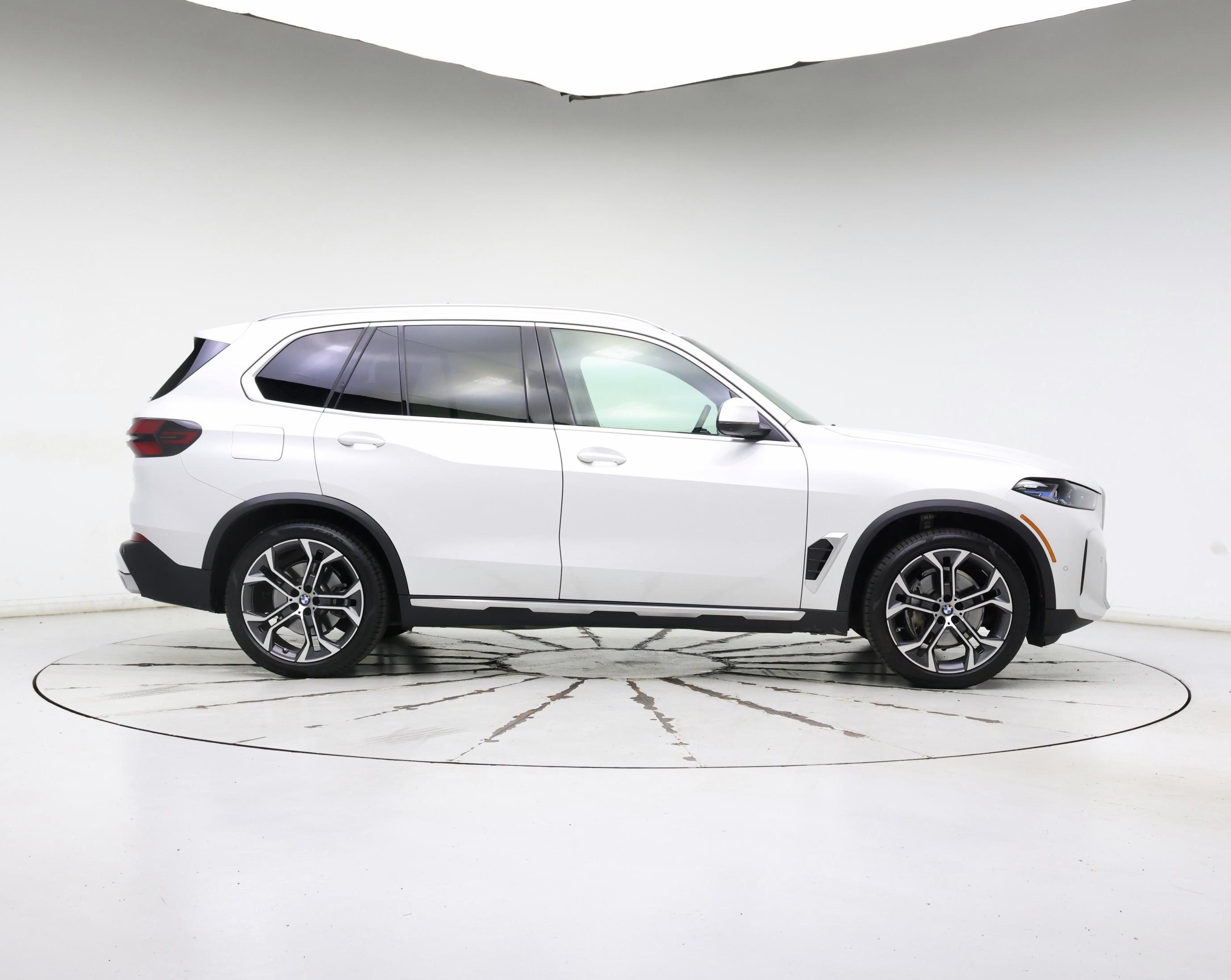 Thumbnail: 2024 BMW X5 - 7