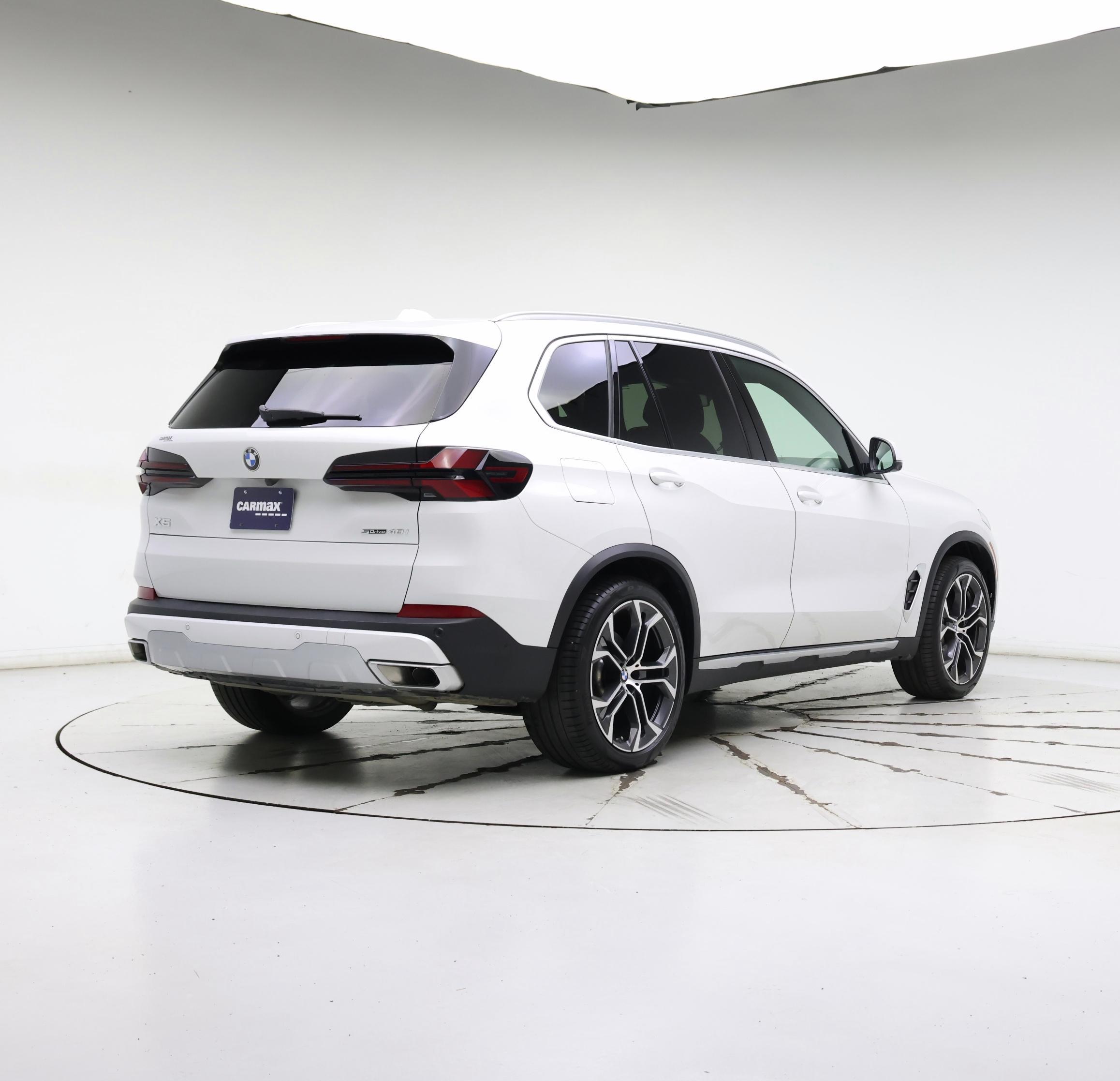 Thumbnail: 2024 BMW X5 - 8