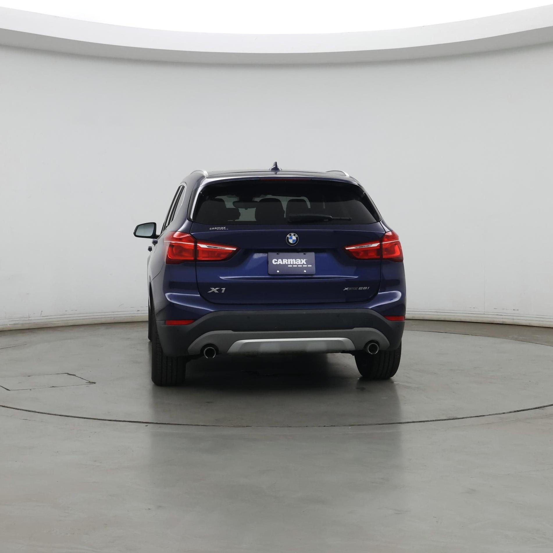 Thumbnail: 2019 BMW X1 - 6