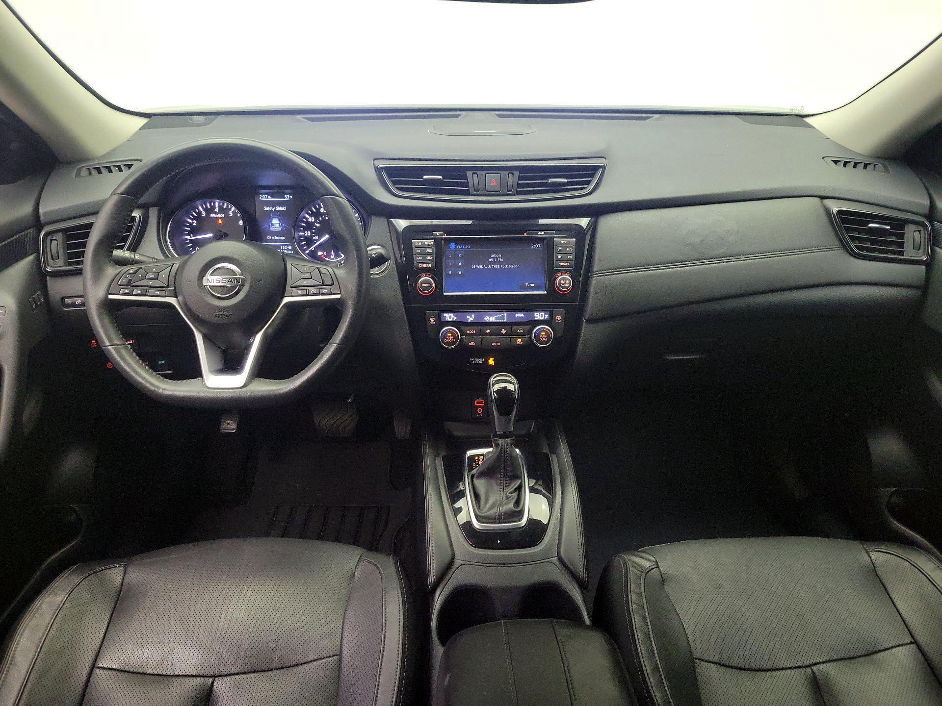 Thumbnail: 2017 Nissan Rogue - 9