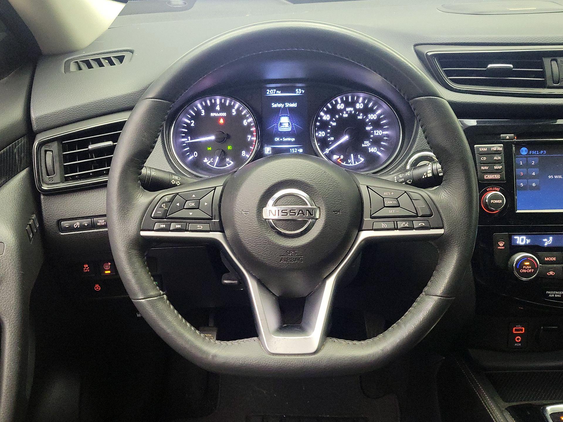 Thumbnail: 2017 Nissan Rogue - 10