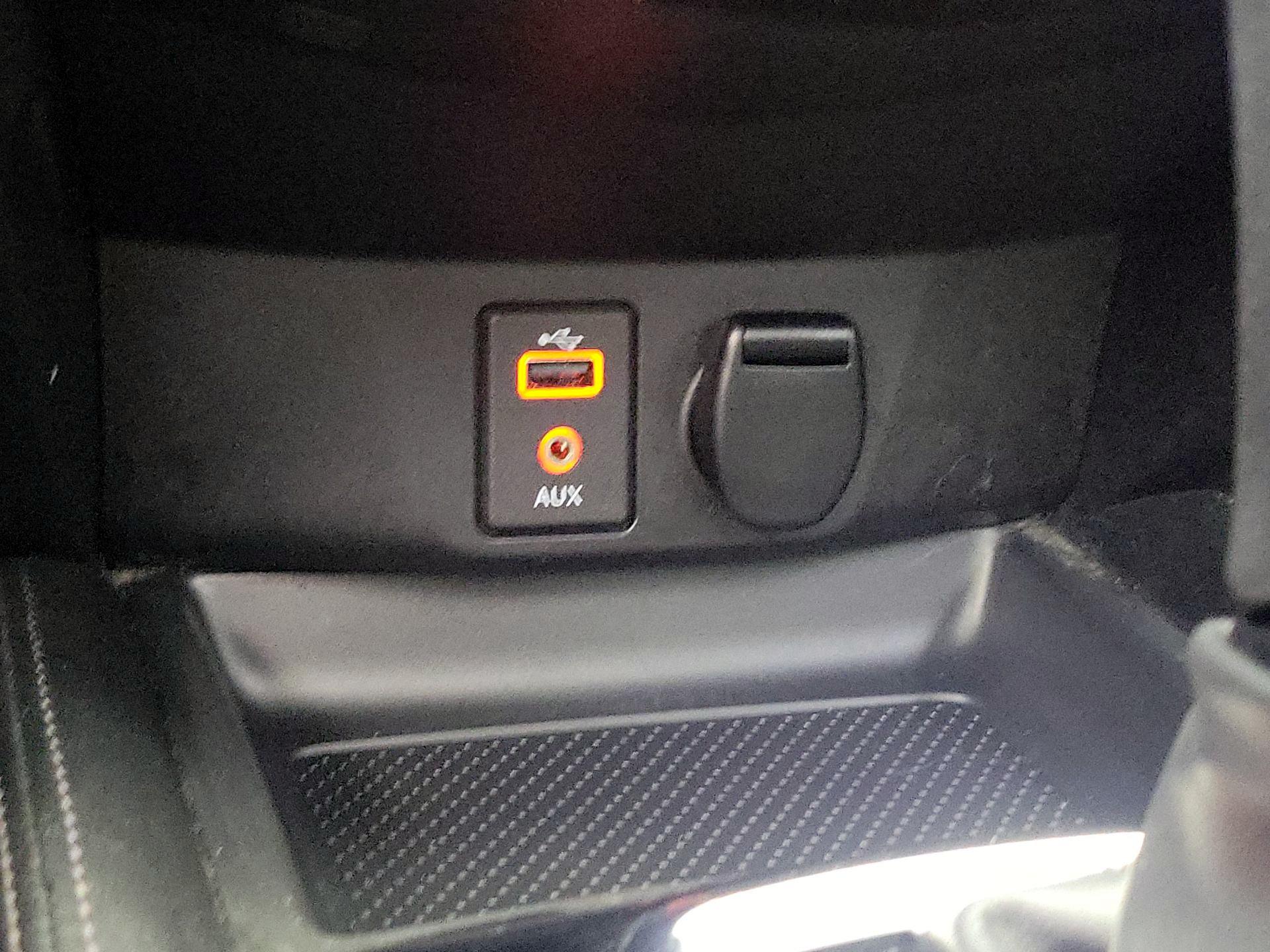 Thumbnail: 2017 Nissan Rogue - 19