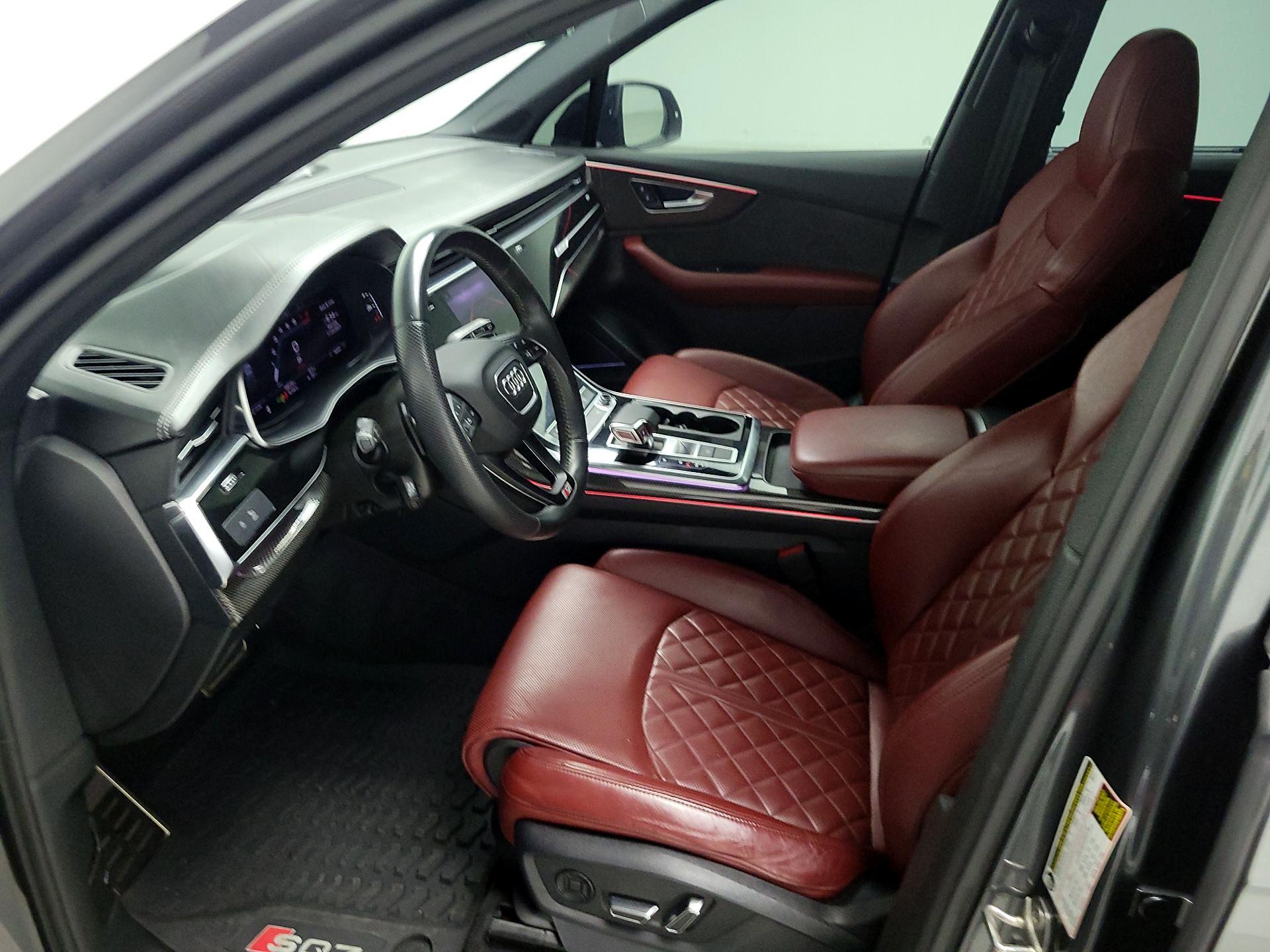 Thumbnail: 2020 Audi SQ7 - 11