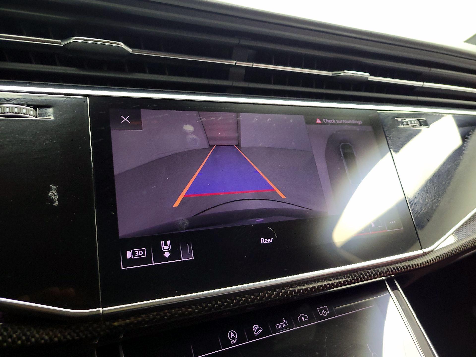 Thumbnail: 2020 Audi SQ7 - 13