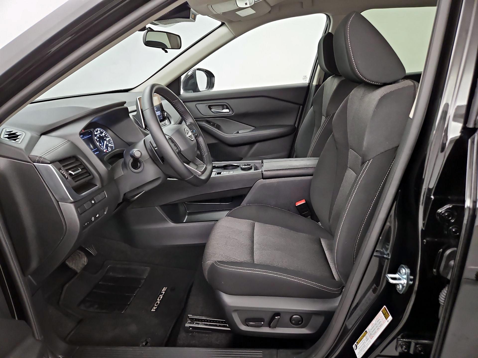 Thumbnail: 2025 Nissan Rogue - 11