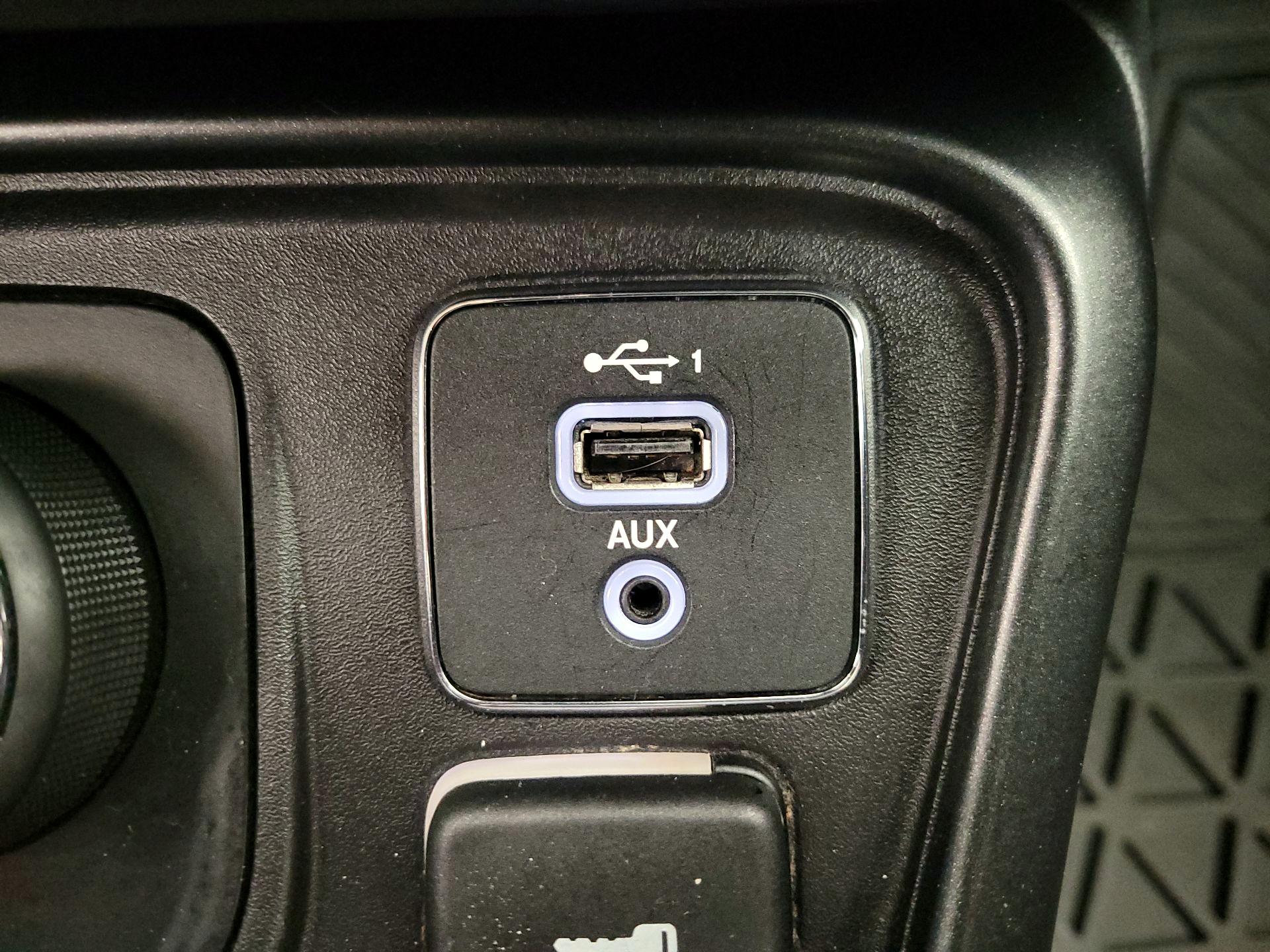 Thumbnail: 2021 Jeep Compass - 18