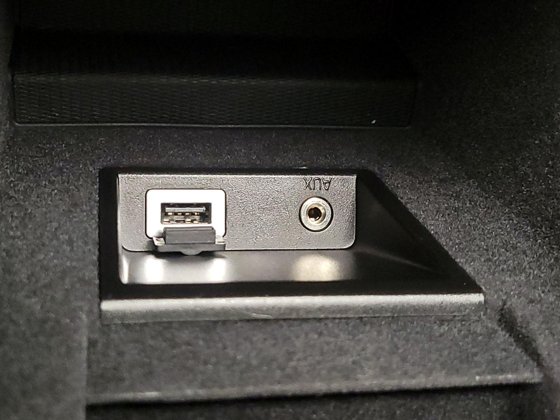 Thumbnail: 2016 Volvo XC60 - 18