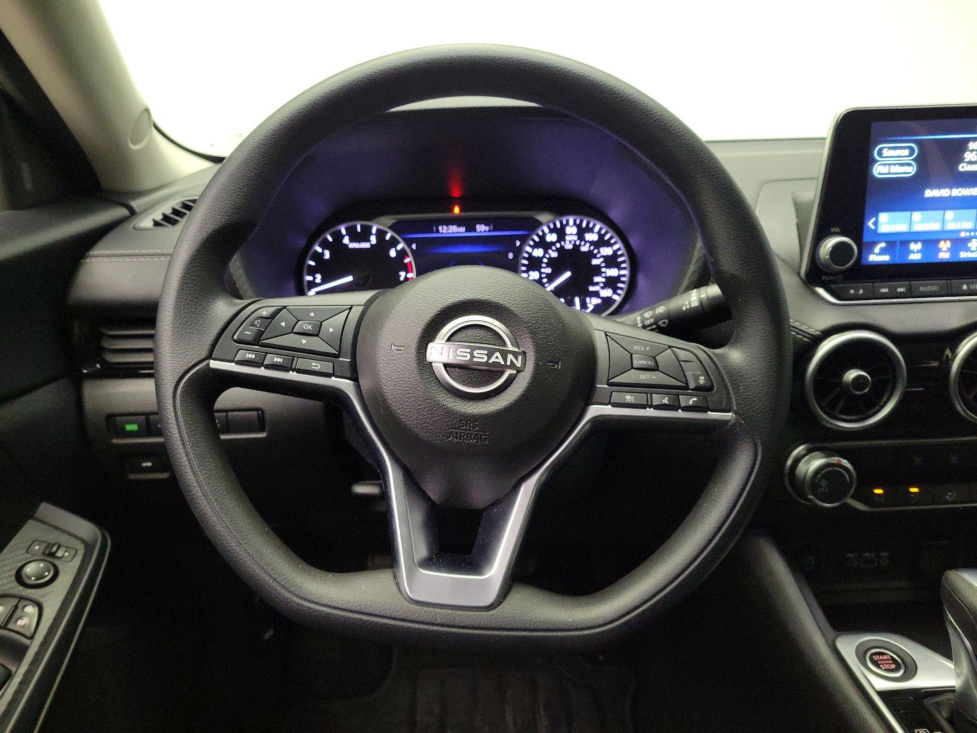 Thumbnail: 2024 Nissan Sentra - 10