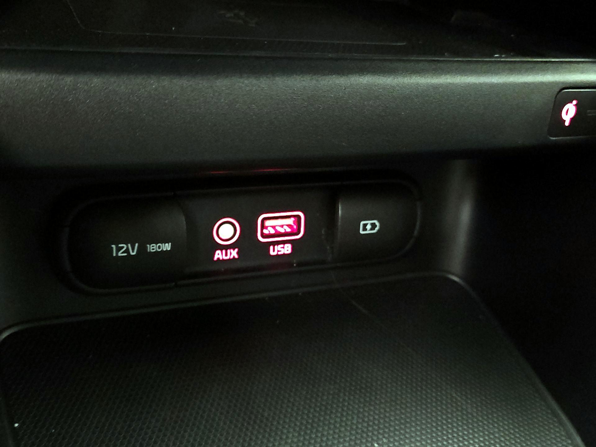 Thumbnail: 2020 Kia Forte - 18