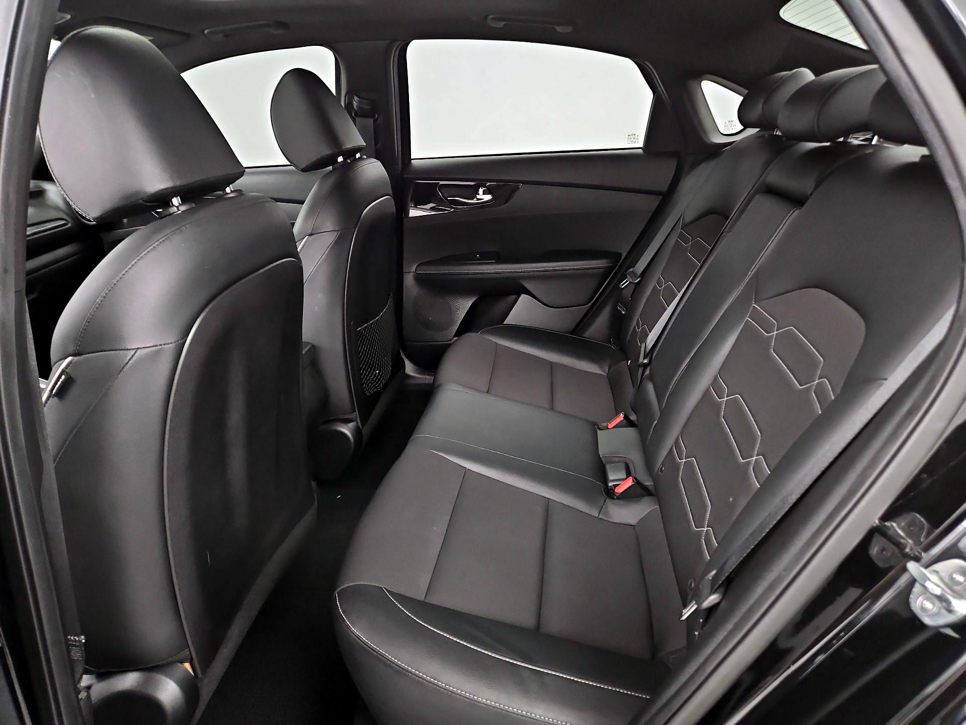 Thumbnail: 2020 Kia Forte - 20