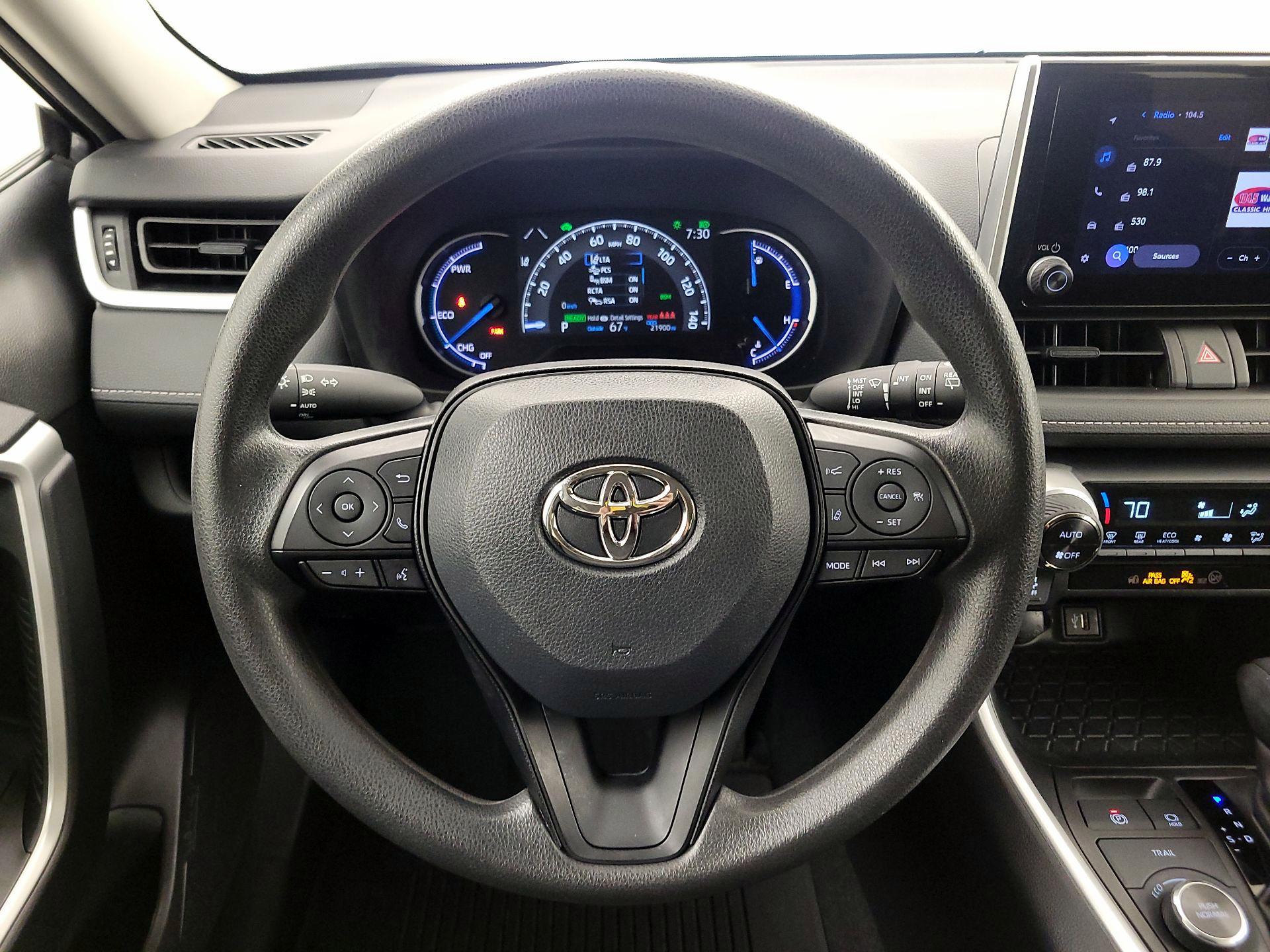 Thumbnail: 2024 Toyota RAV4 - 10