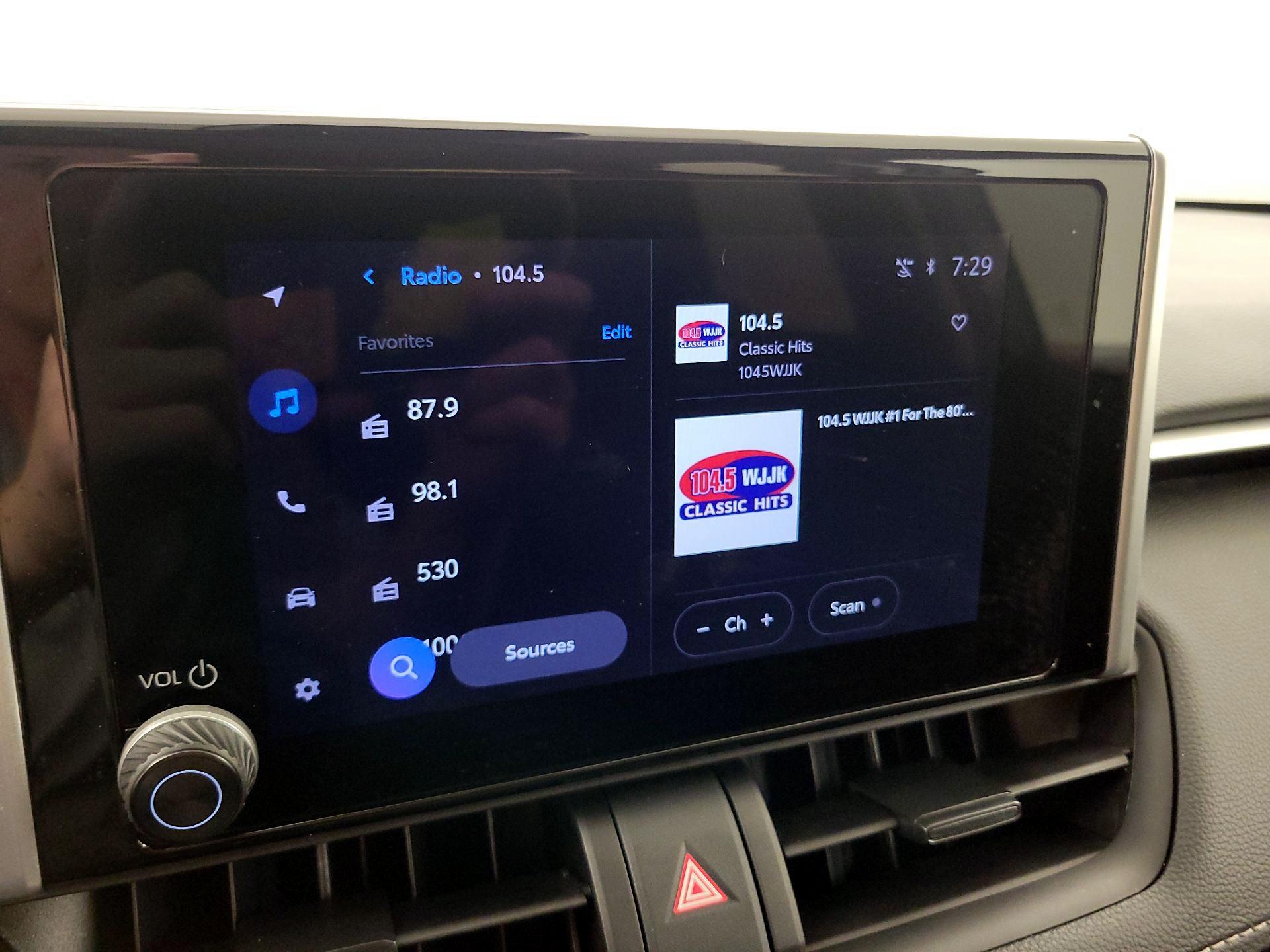 Thumbnail: 2024 Toyota RAV4 - 15