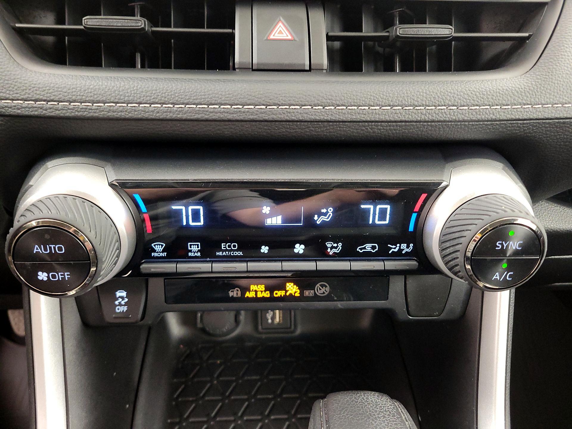 Thumbnail: 2024 Toyota RAV4 - 16