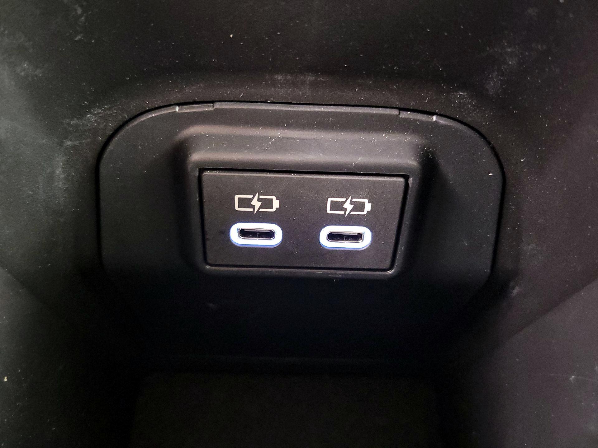 Thumbnail: 2024 Toyota RAV4 - 18