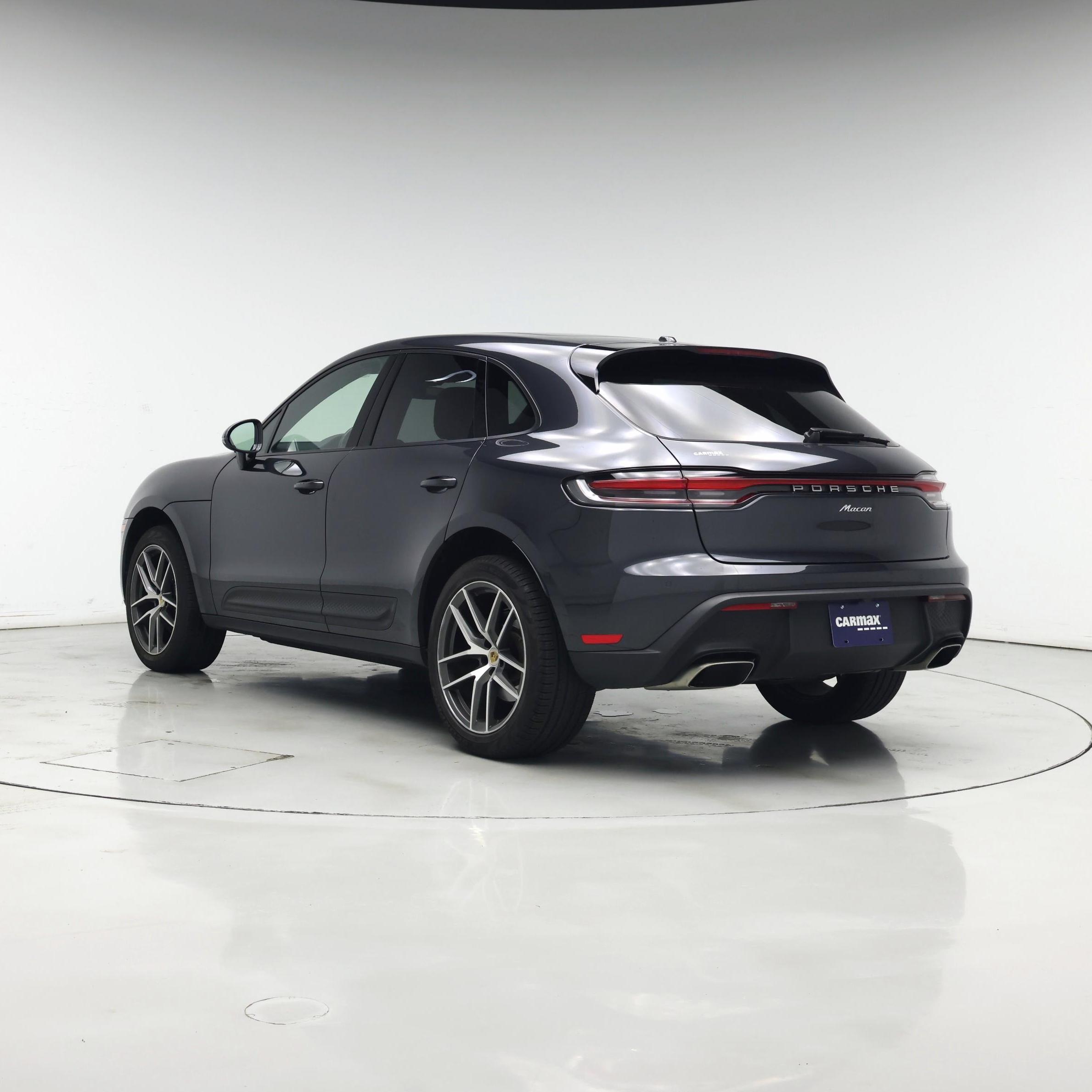 Thumbnail: 2022 Porsche Macan - 2
