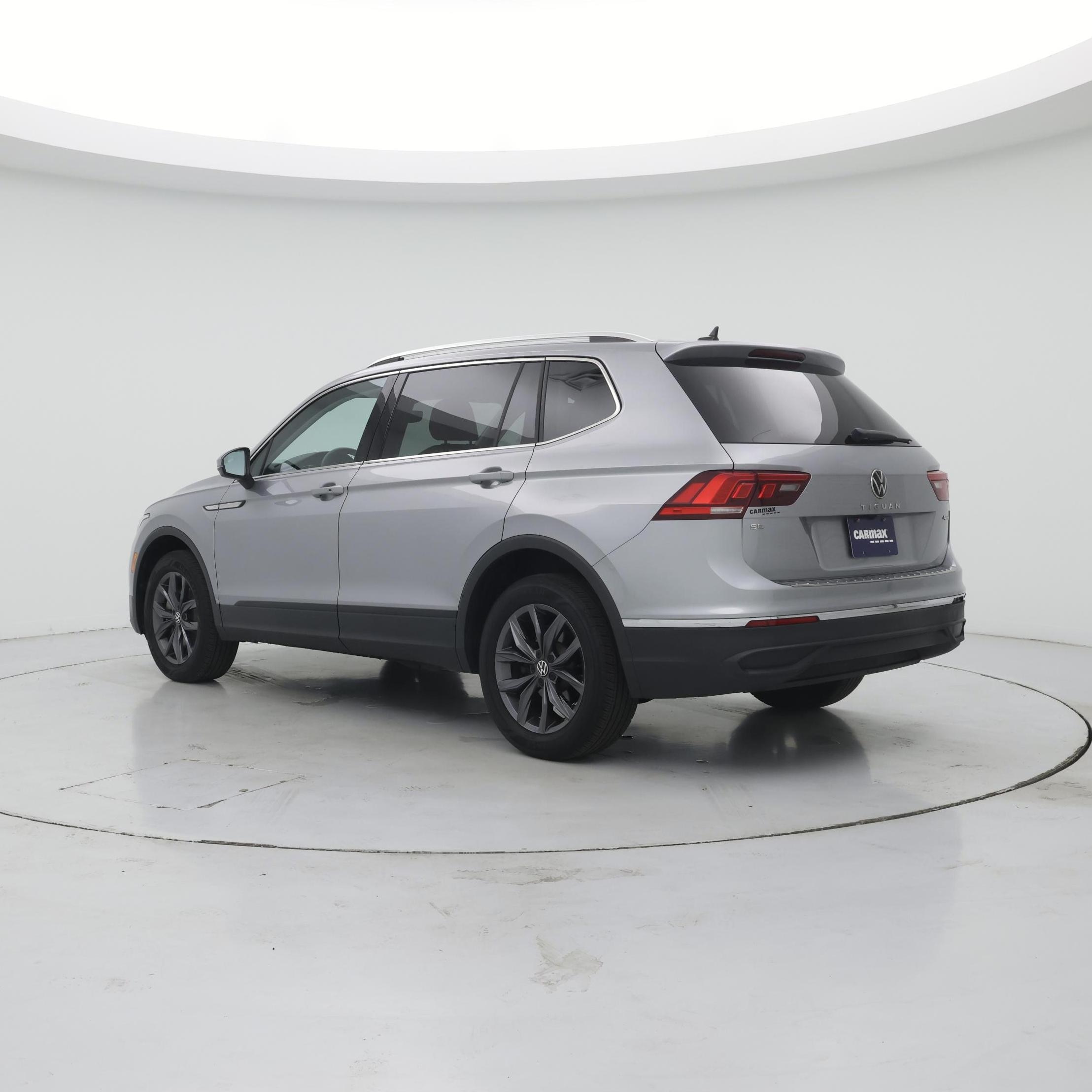 Thumbnail: 2022 Volkswagen Tiguan - 2