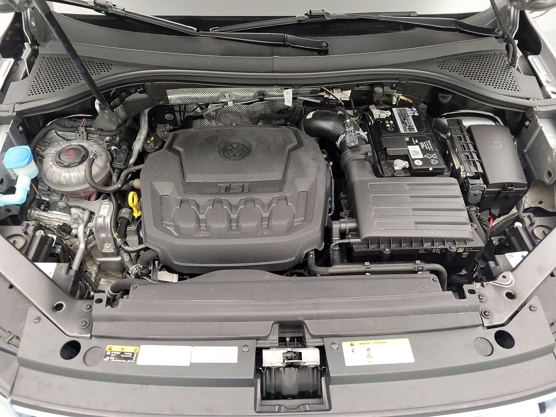 Thumbnail: 2022 Volkswagen Tiguan - 20