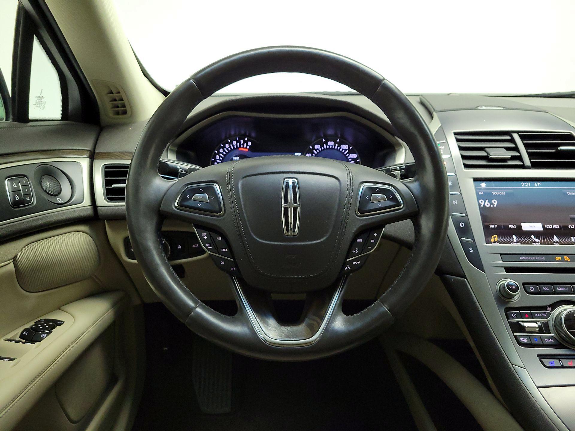 Thumbnail: 2018 Lincoln MKZ - 10