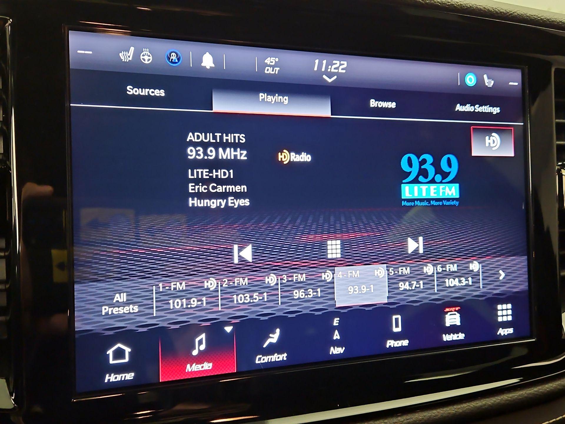 Thumbnail: 2022 Dodge Durango - 16