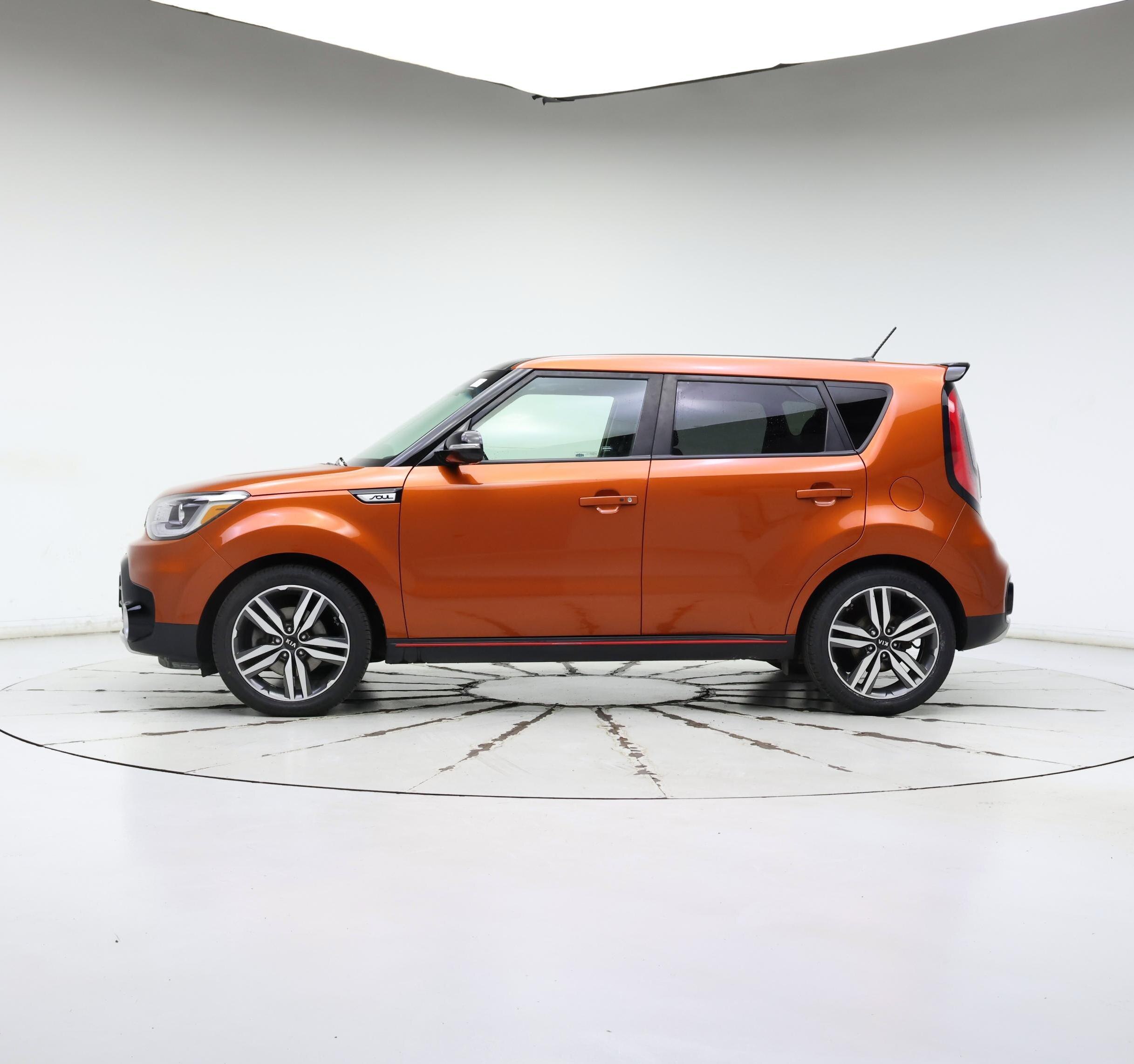 Thumbnail: 2018 Kia Soul - 3