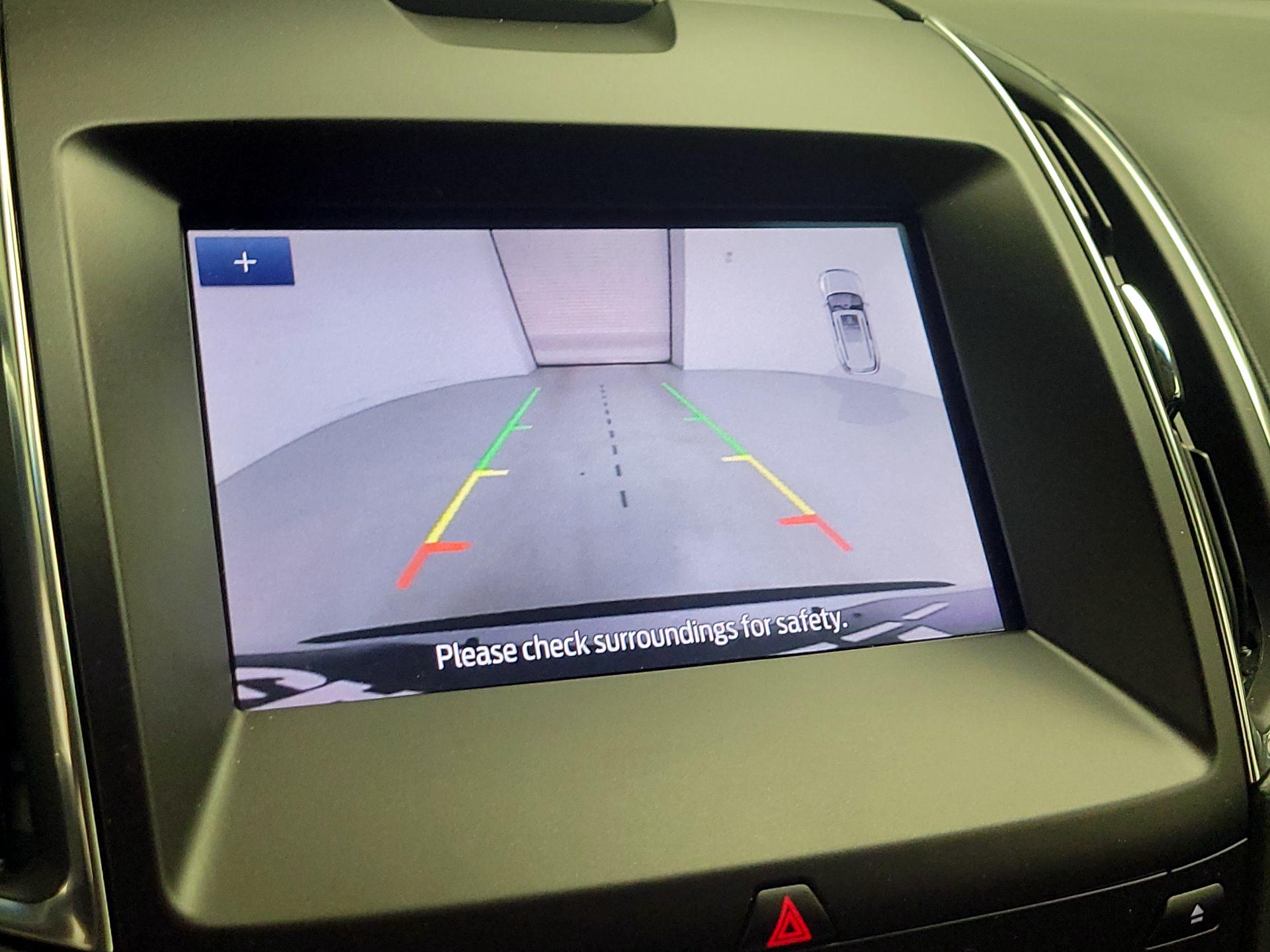 Thumbnail: 2019 Ford Edge - 15