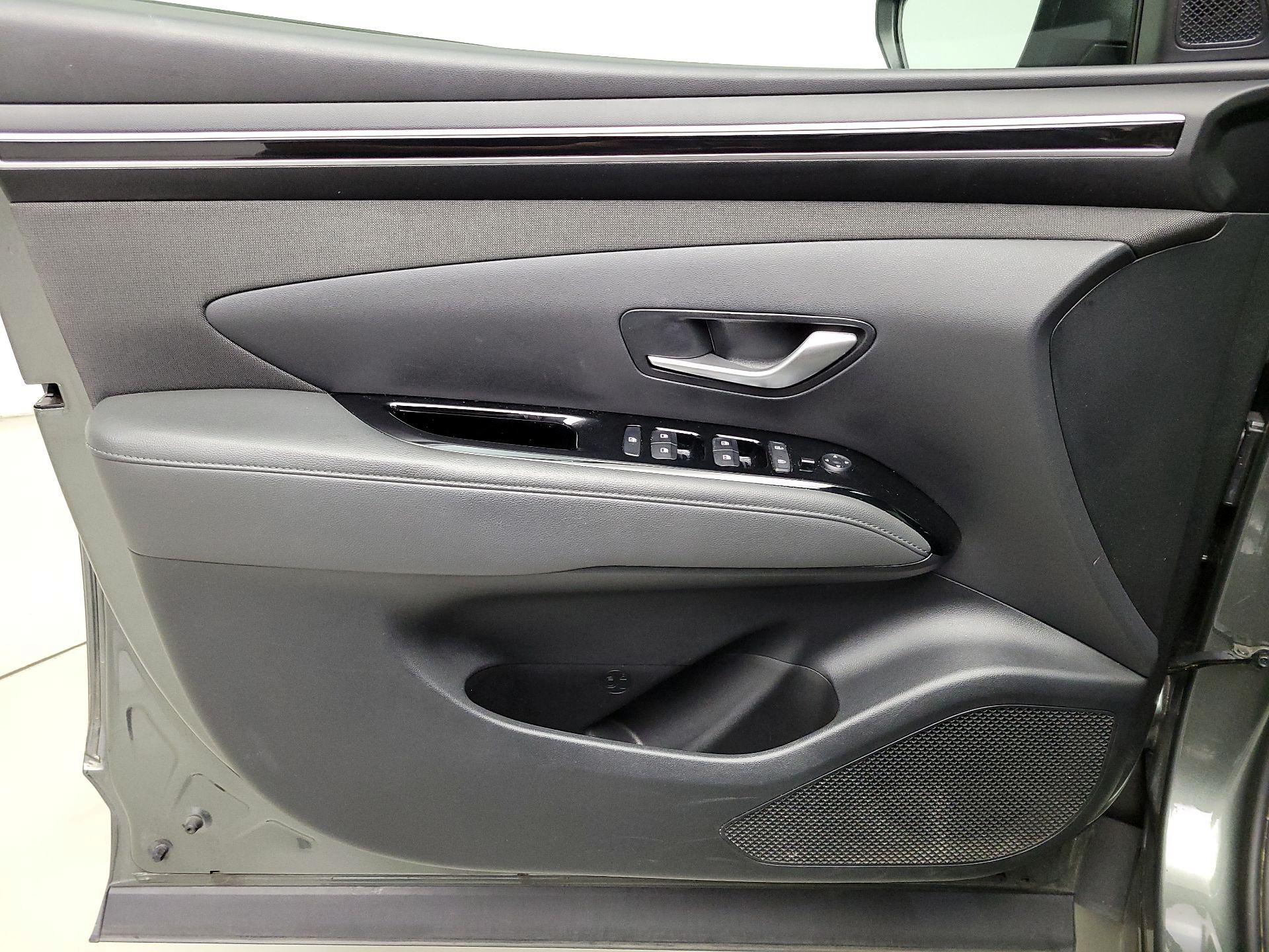 Thumbnail: 2022 Hyundai Tucson - 12