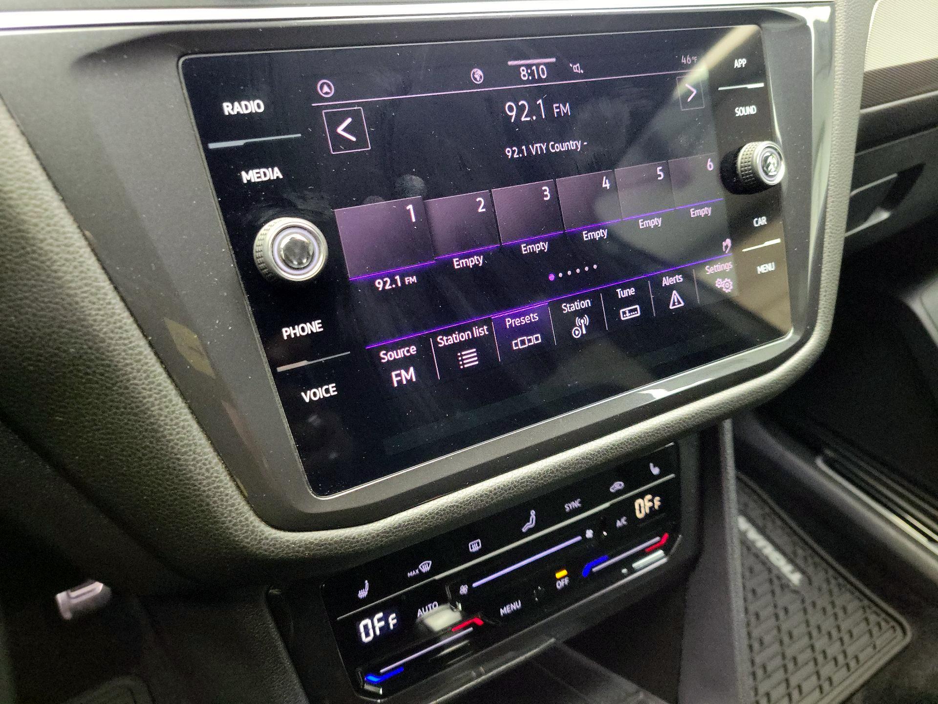 Thumbnail: 2023 Volkswagen Tiguan - 15