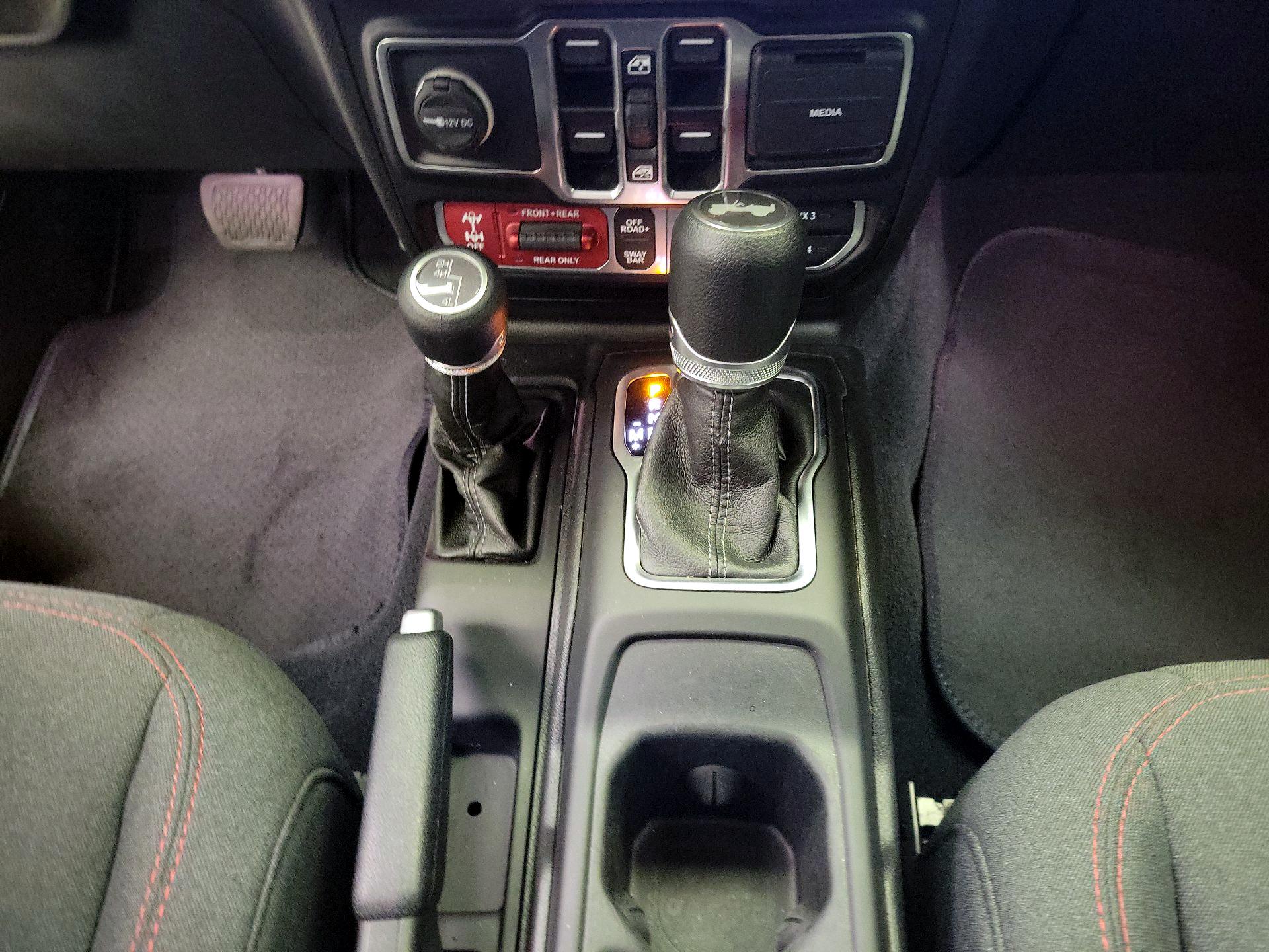 Thumbnail: 2024 Jeep Wrangler - 17