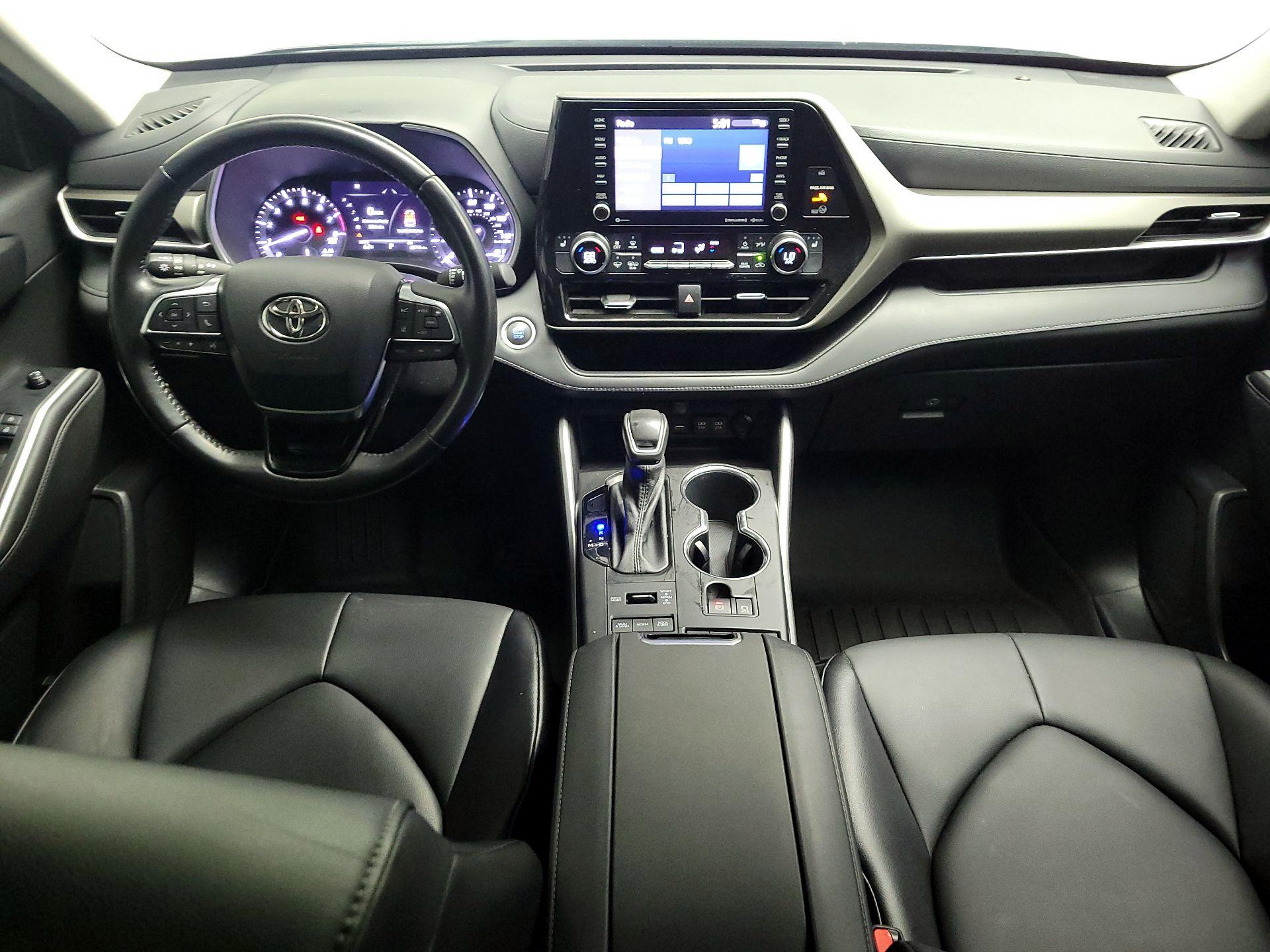 Thumbnail: 2021 Toyota Highlander - 9