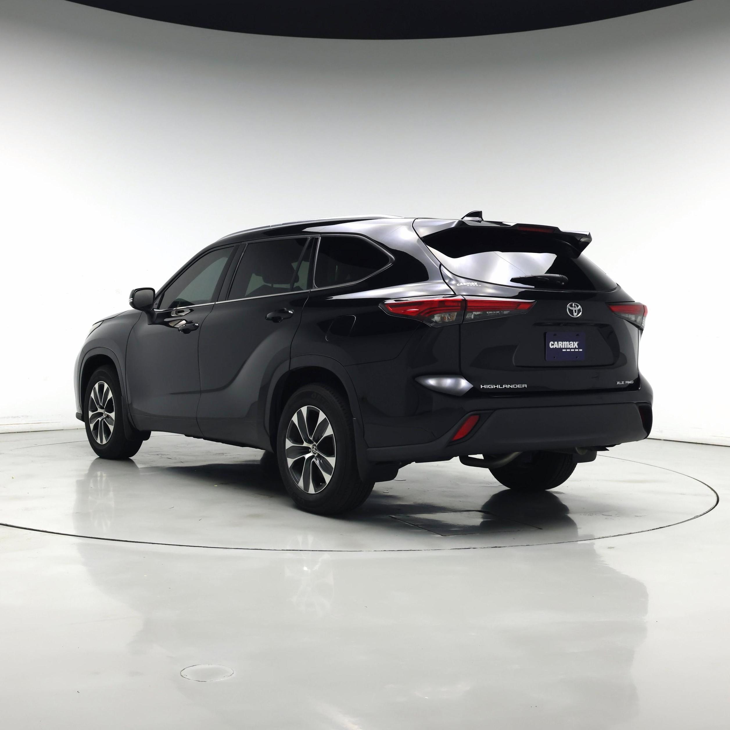 Thumbnail: 2021 Toyota Highlander - 2