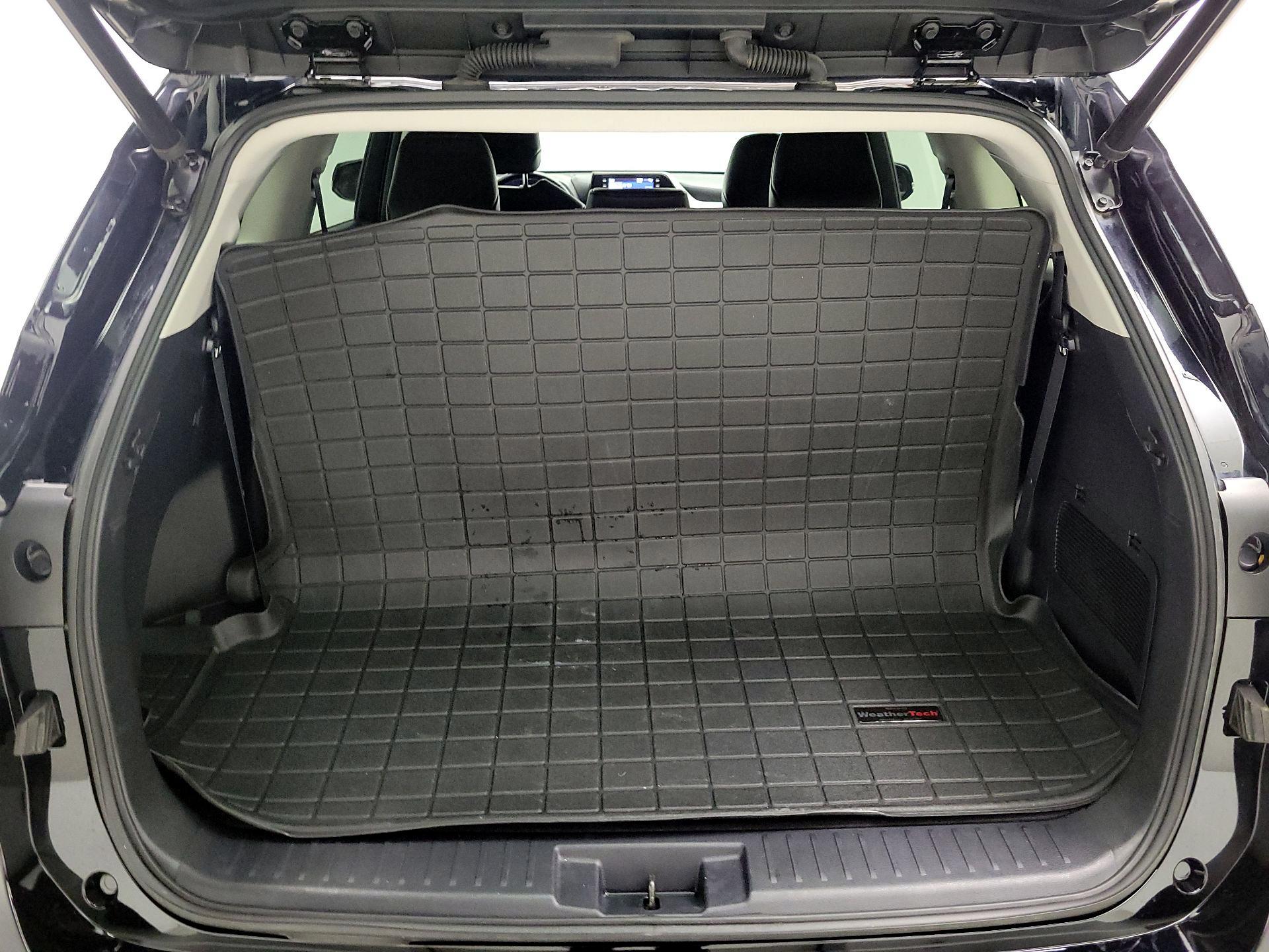 Thumbnail: 2021 Toyota Highlander - 19