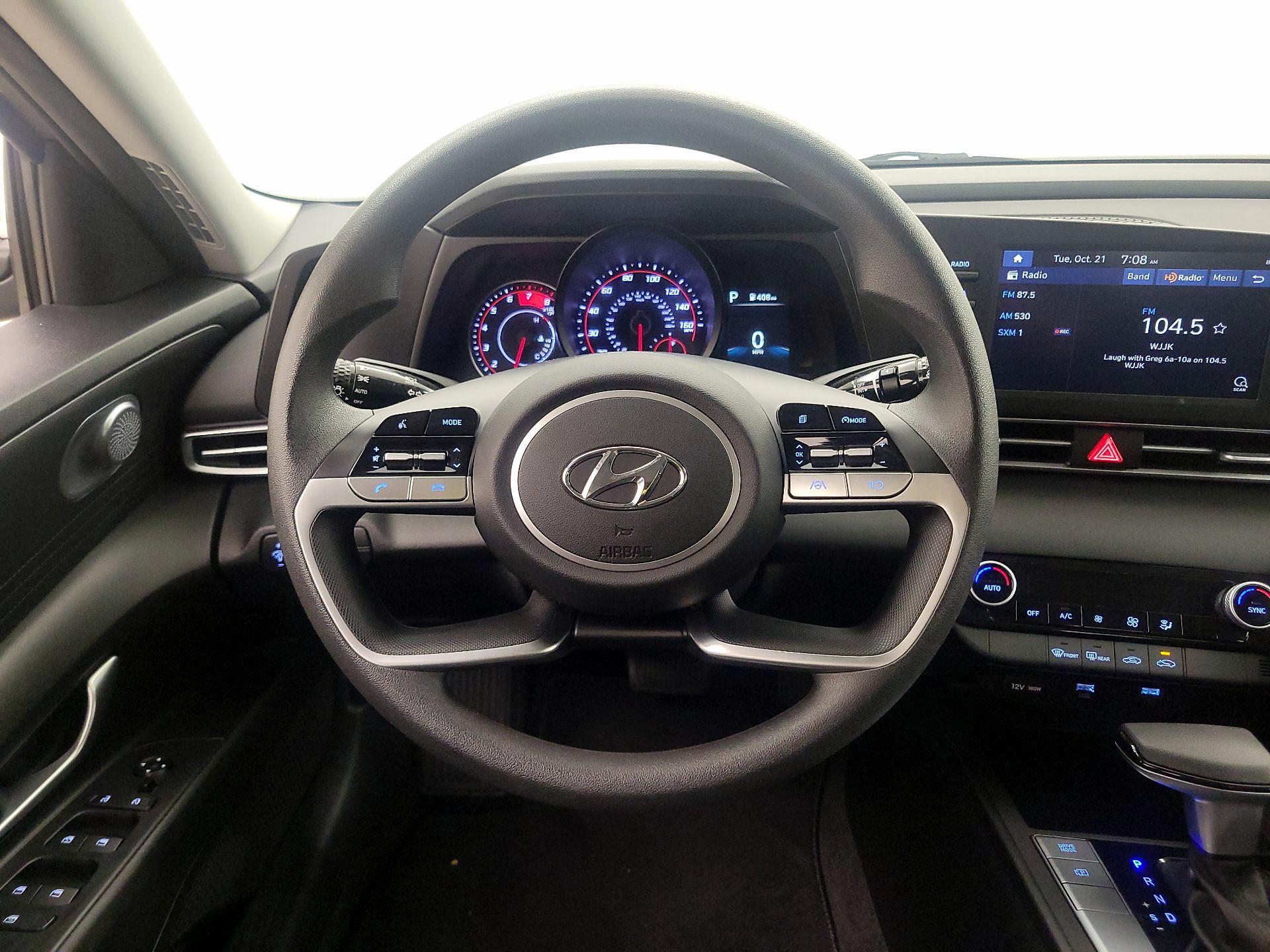 Thumbnail: 2023 Hyundai Elantra - 10