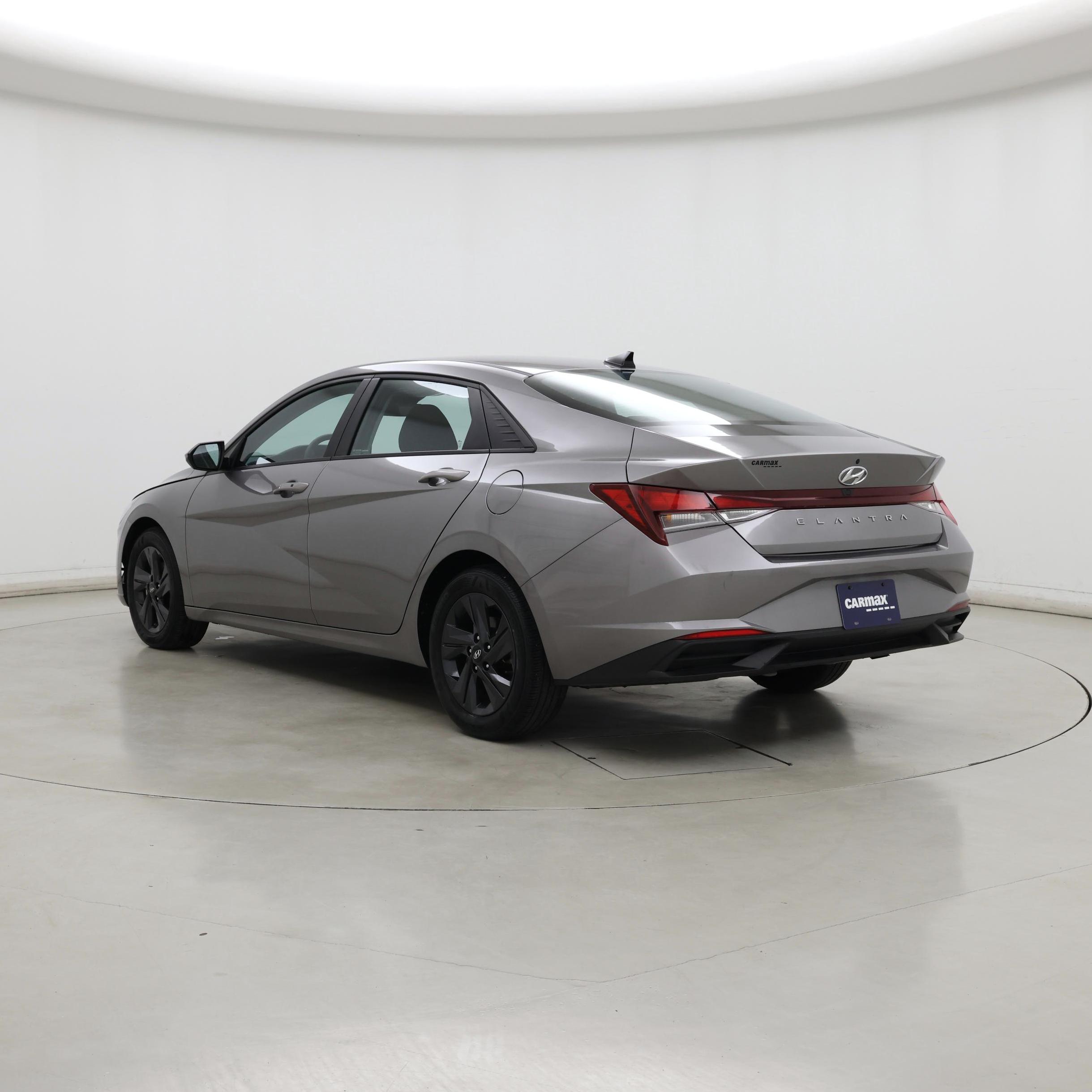 Thumbnail: 2023 Hyundai Elantra - 2